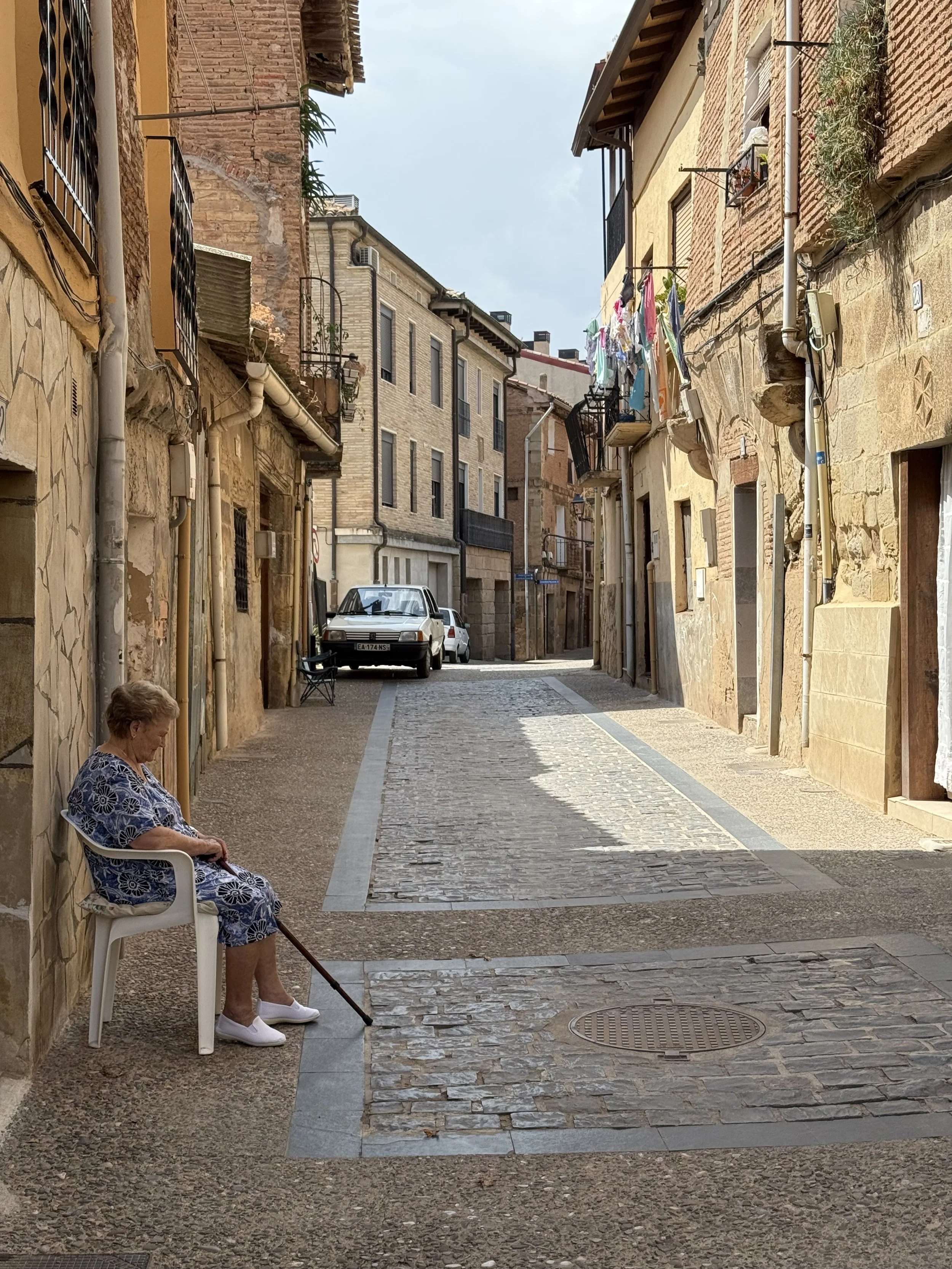 Abuela in a Spanish alley