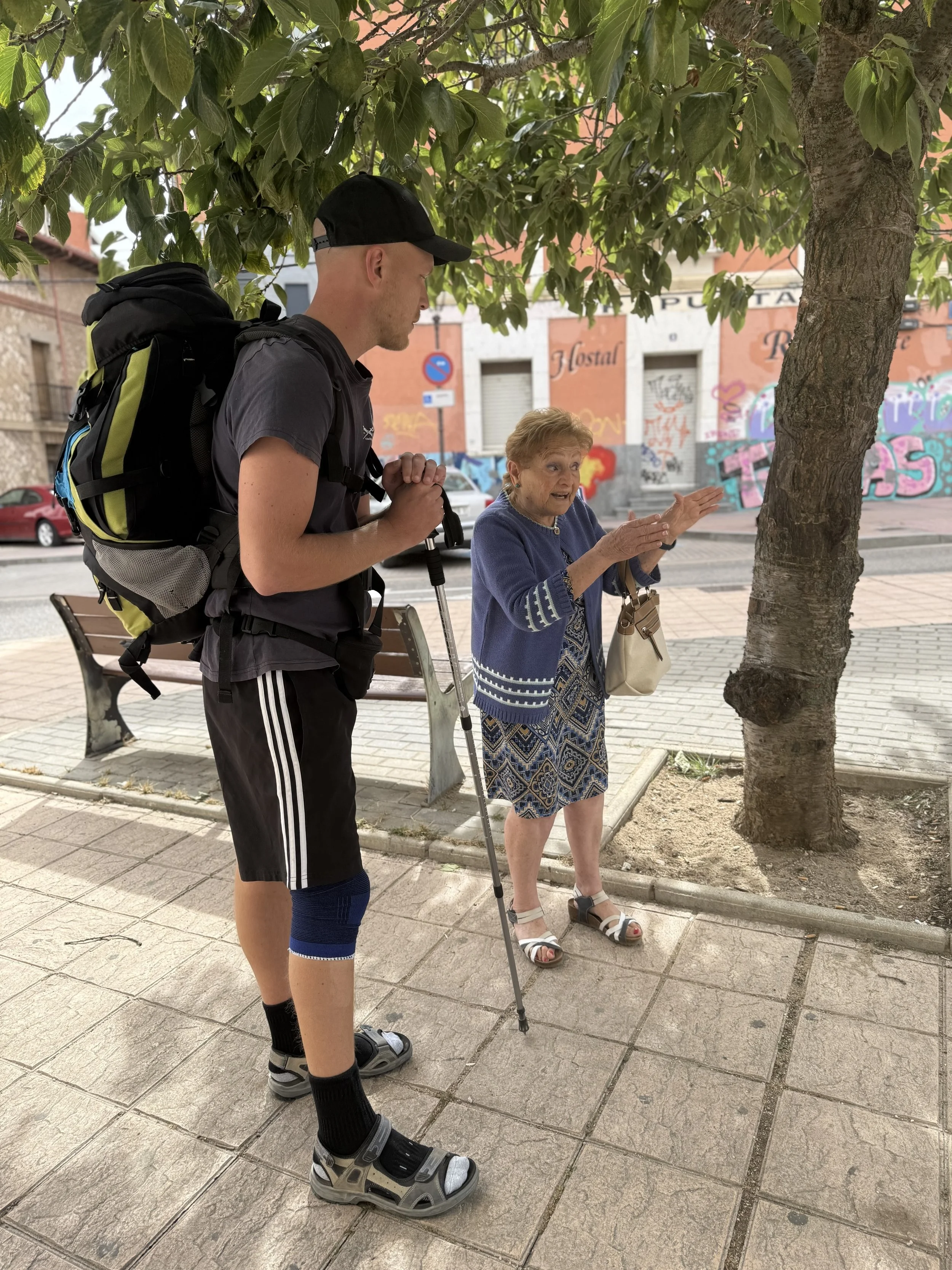 Spanish woman explaining