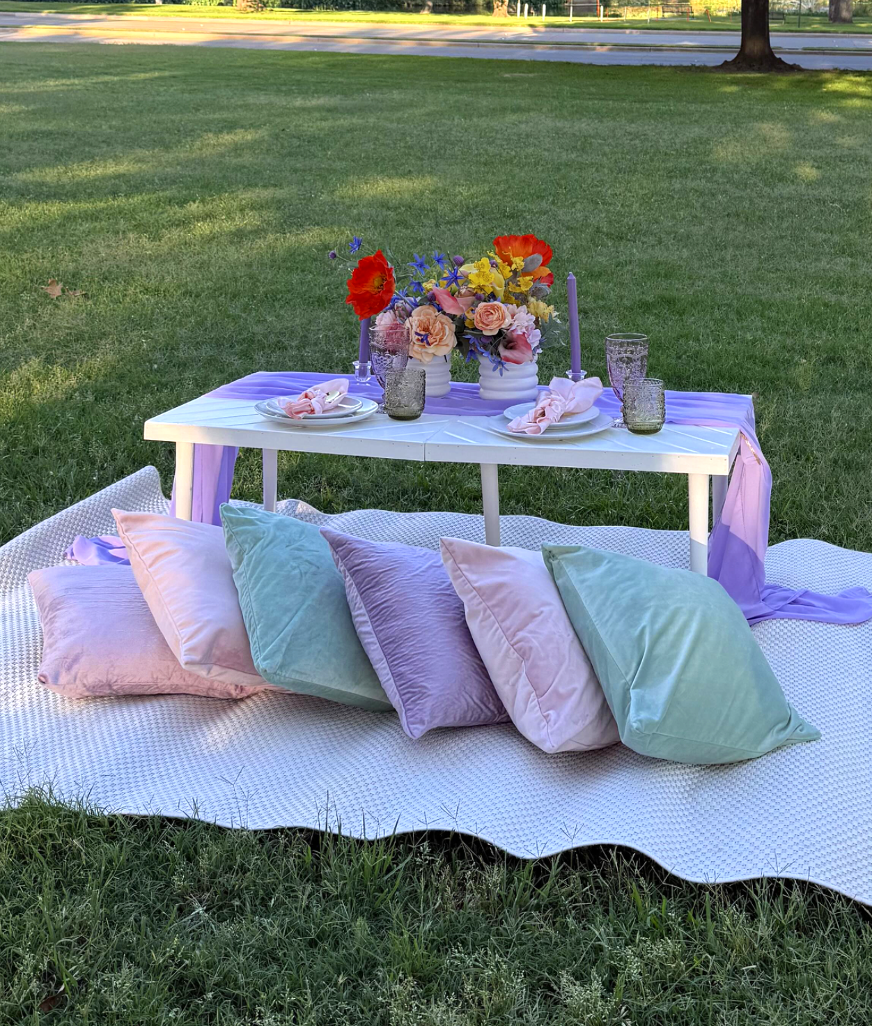 Floral picnic in Dallas styled by Wanderlust Picnics