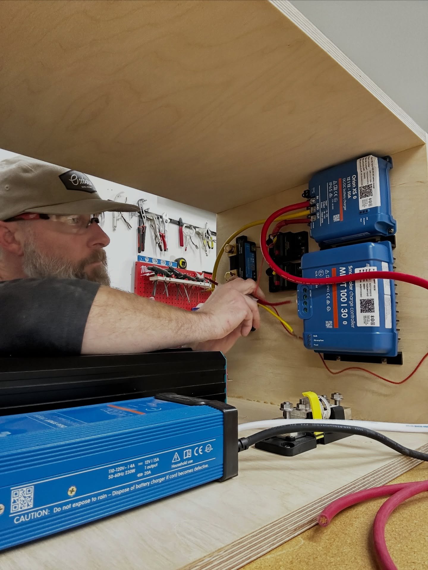 Did you know we build custom off-grid electrical systems utilizing industry leaders like @victron_energy and #blueseasystems We also have retail parts ready to grab off our new showroom floor. Ready to upgrade or create your dream system? Reach out t