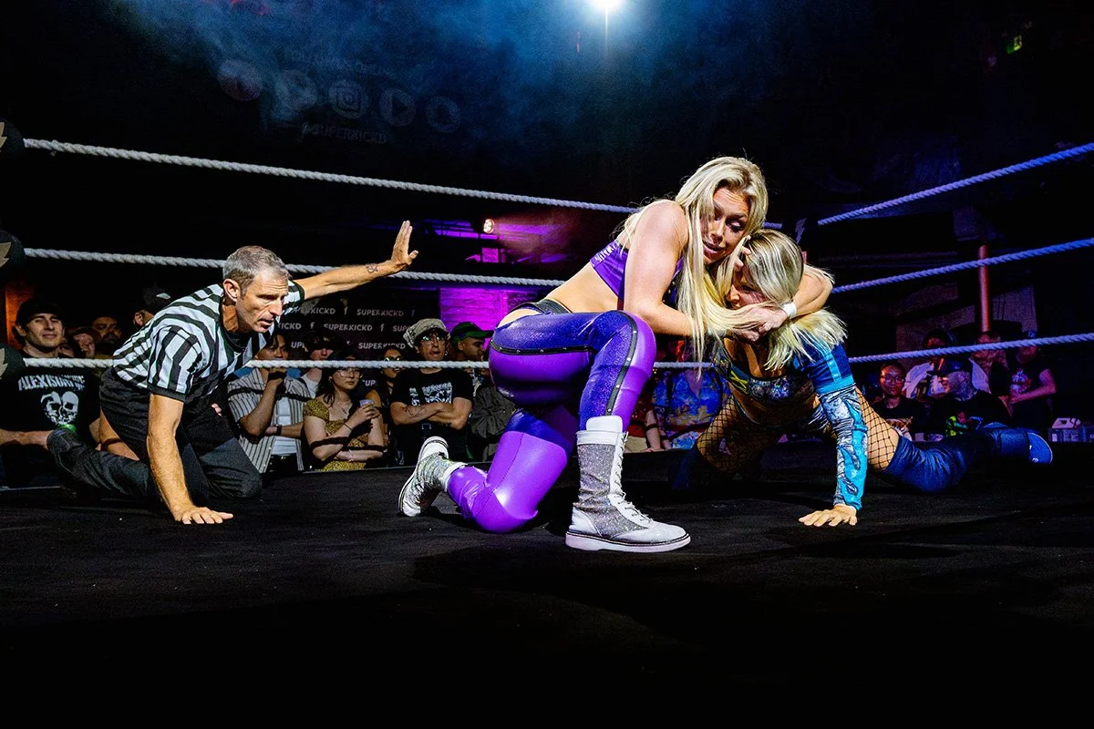 Wrestling-Taylor-Ellie-WEB.jpg