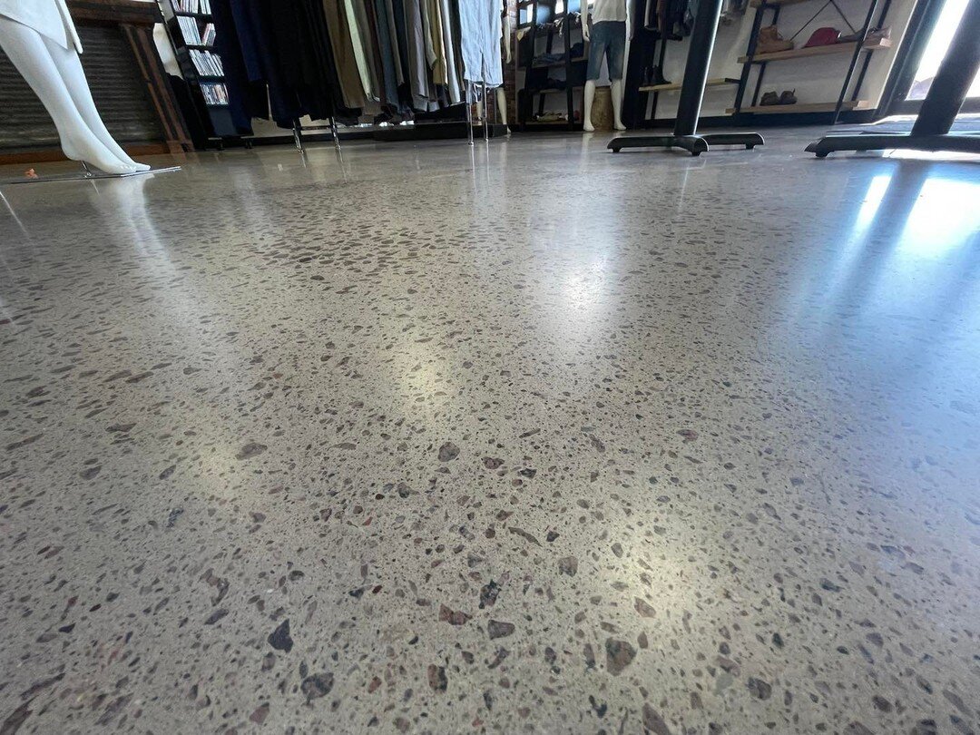 Commercial Polish // Honed Finish

Red Cross has a new shop in the gateway shopping centre, if you haven&rsquo;t already checked it out yet. 

A great outcome for an uneven slab 👍

.
.
.
#concretegrinding #concretefloors #concrete #darwinaustralia #