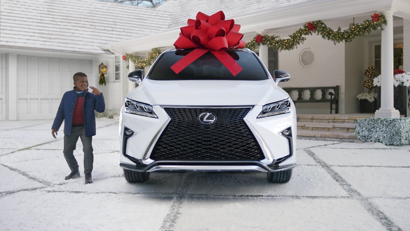 Everything Wrong With Lexus "Lexus Christmas" — Commercial Sins