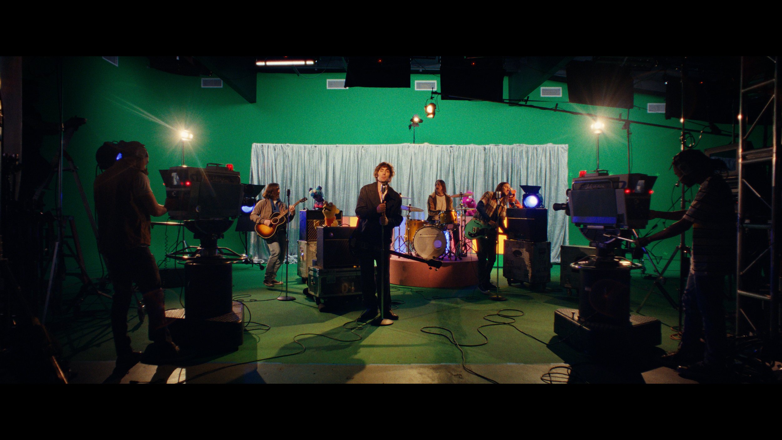 AllAmericanRejects_Sandbox_0203_ProRes.00_00_11_14.Still001.jpg