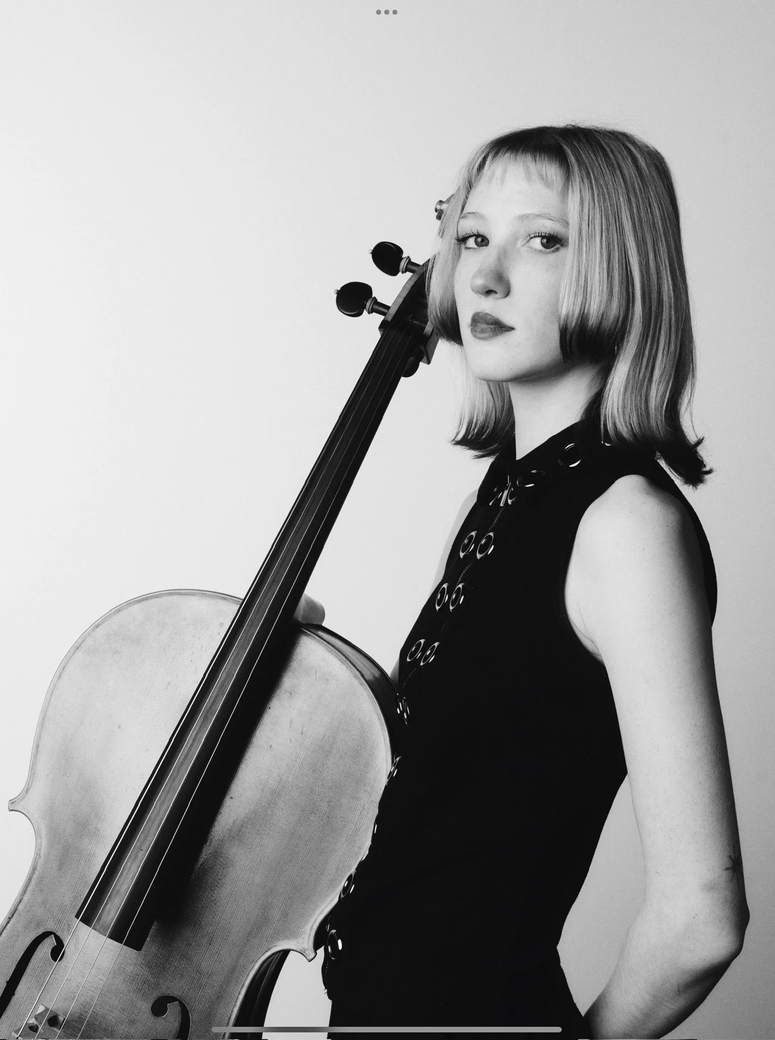 Oona Lowther