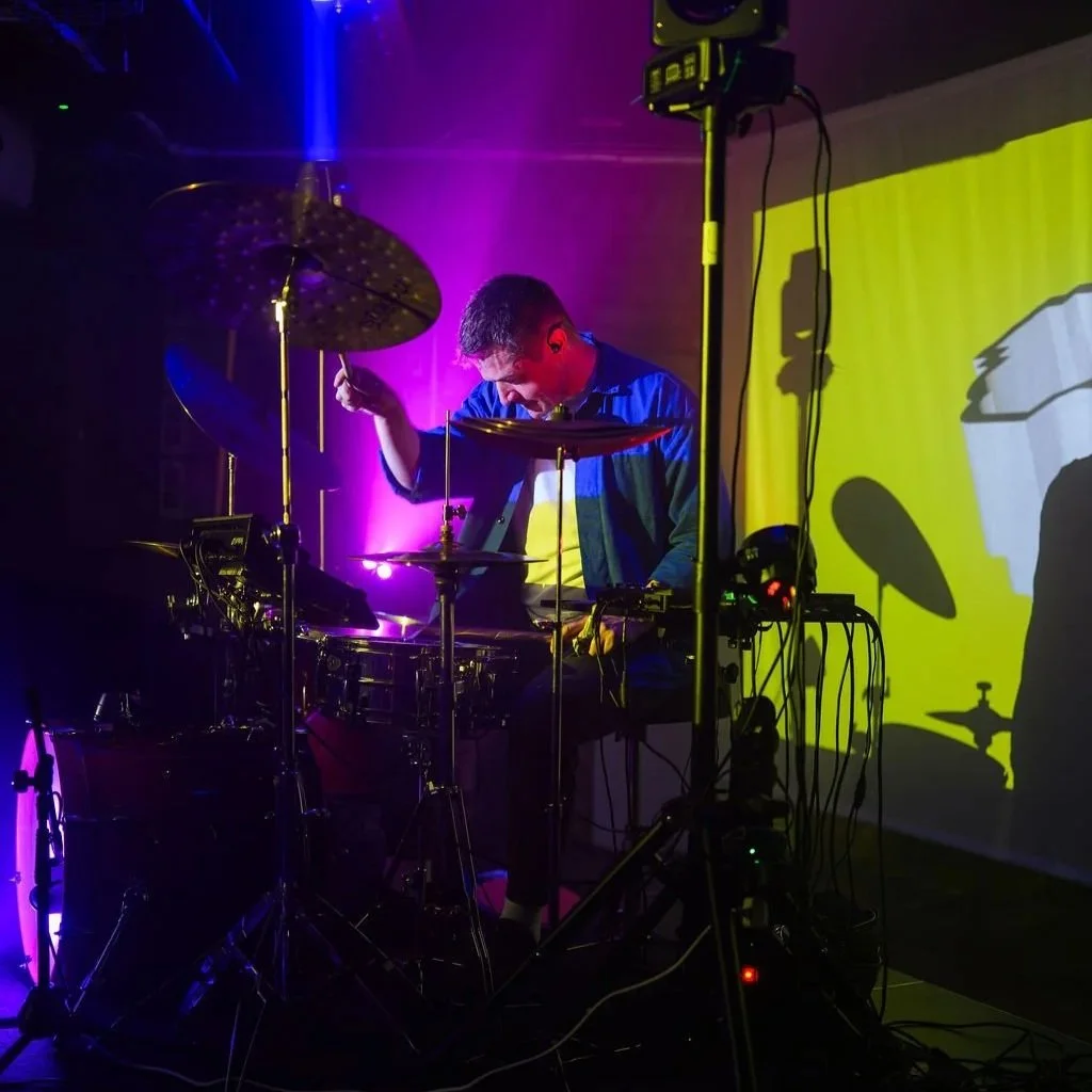 _0Z87827.jpg