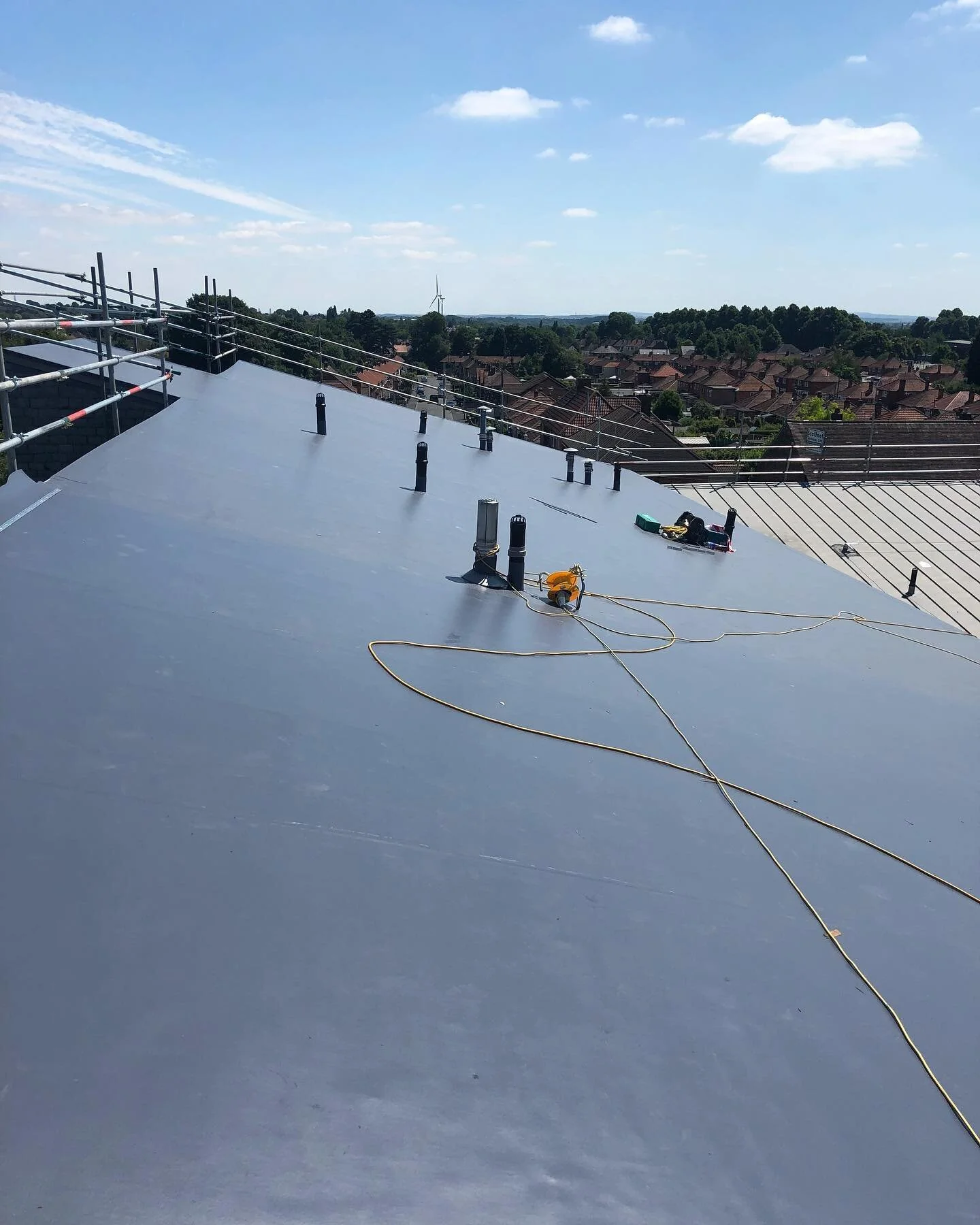 Stripped off a failing zinc cladded roof and relaid a fully adhered single ply system. #roofing #flatroofing #buildersnottingham #singleplyroofing #newroof #flatroofextension #extensions #roofingcontractor #roofingcompany #rooftop