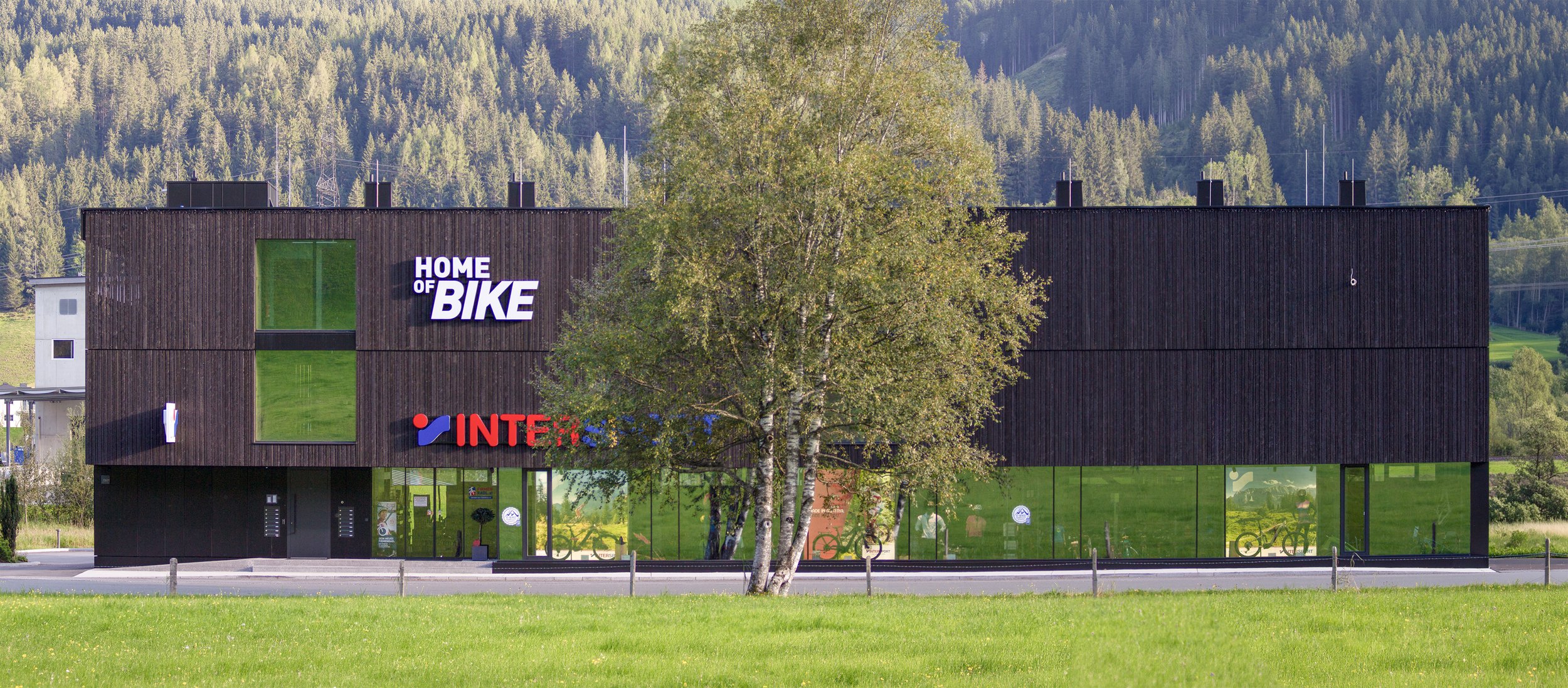 Bikeshop und Personalhaus - Neukirchen