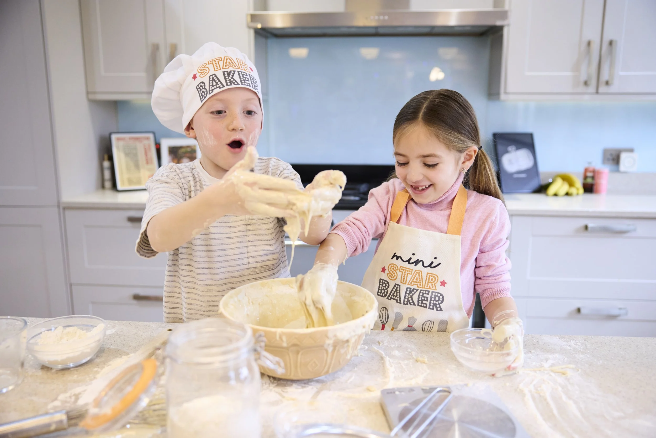 CRUK_GBBO_29_11_25_37635.jpg