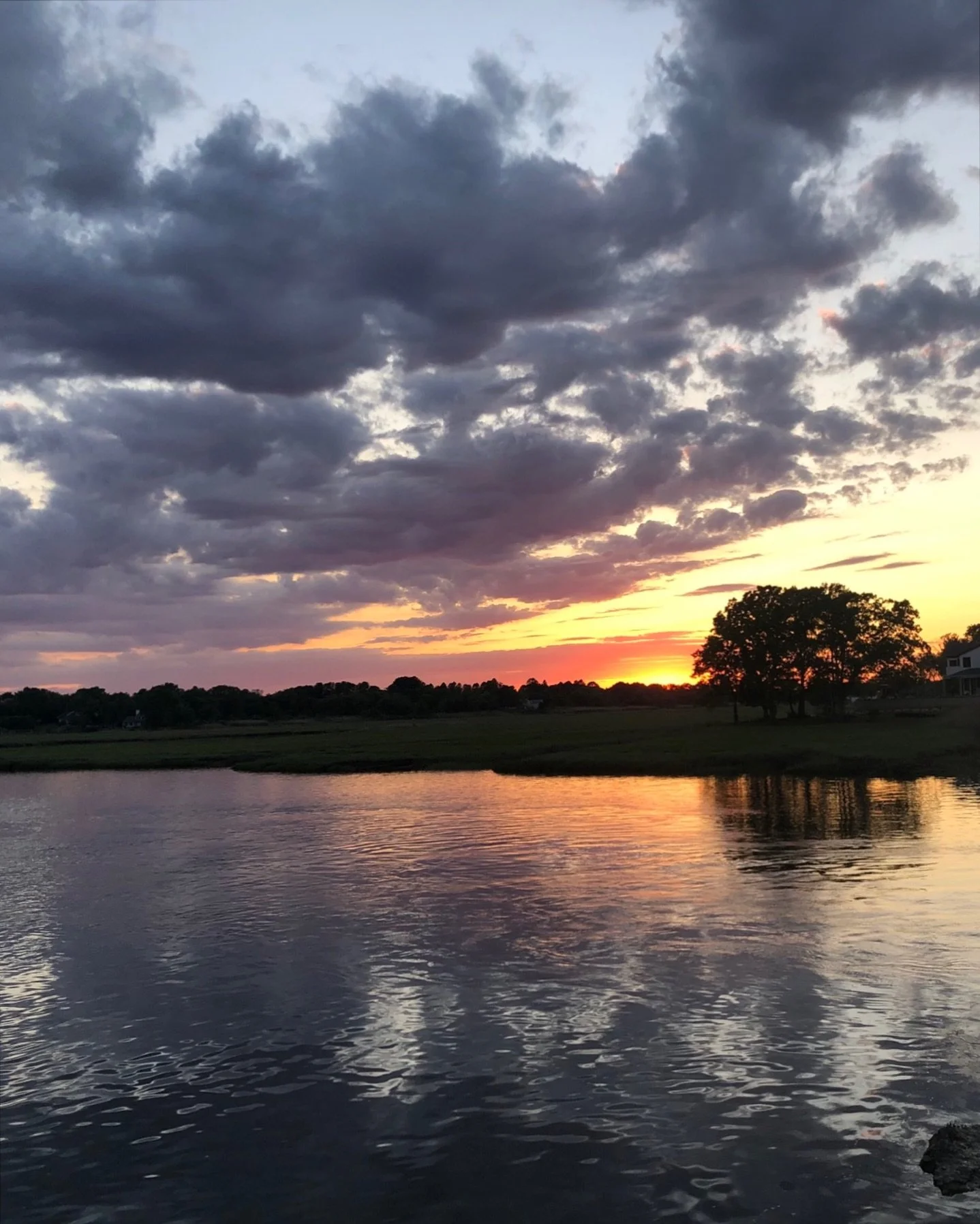 I don't know why my phone is serving up summer past but this one feels good while my legs thaw from today's real feel 🥶