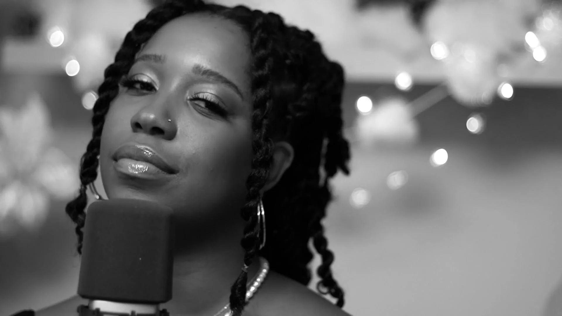 Leandra McNair | Christmas in Gold
