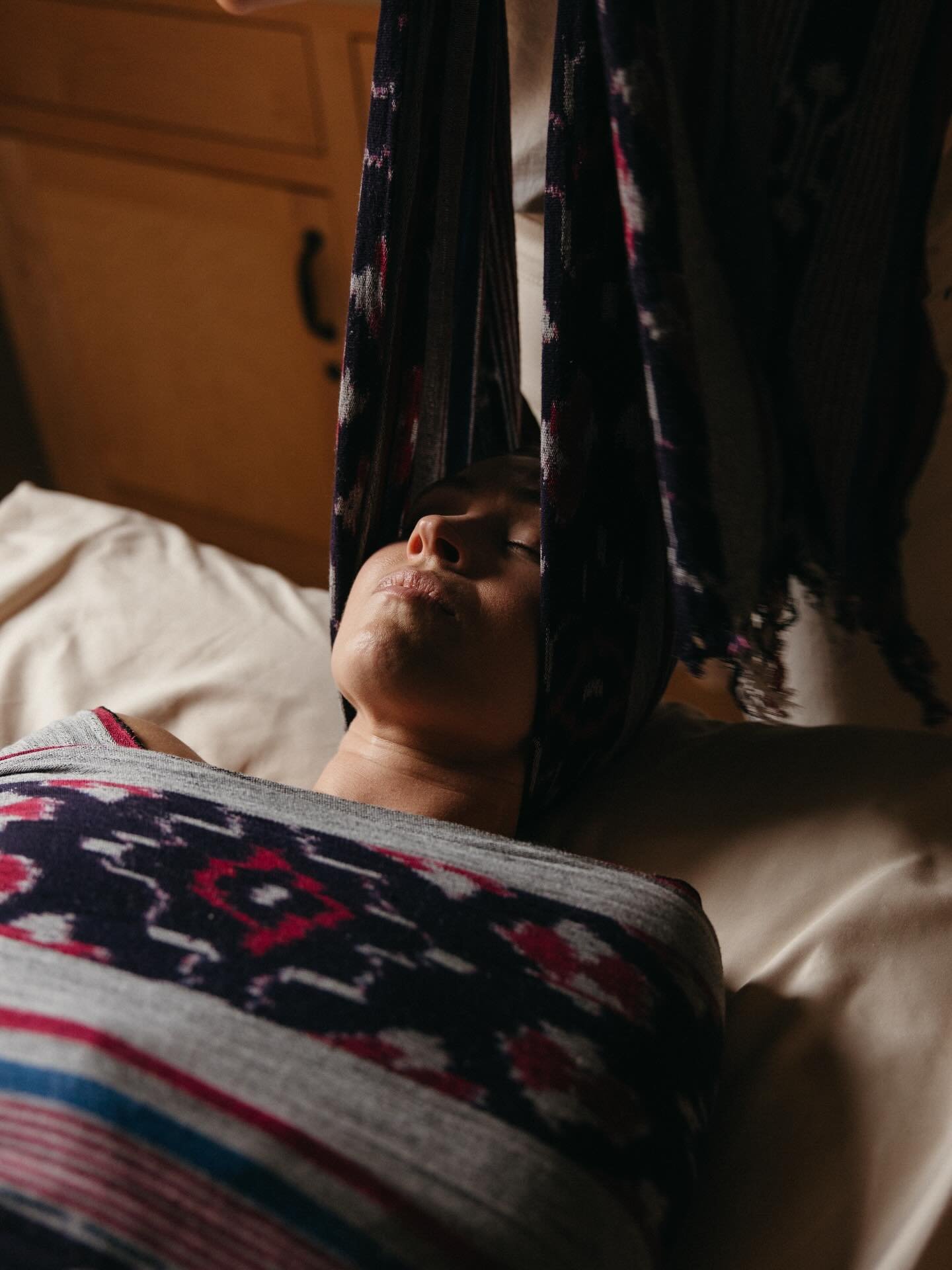 Rebozo wrapping at the end of Womb Hara is a practice of containment and integration. 

We wrap the body so what has been scattered through time, stress, trauma or transition has a place to land. To come back home. 

Some women have shared it&rsquo;s