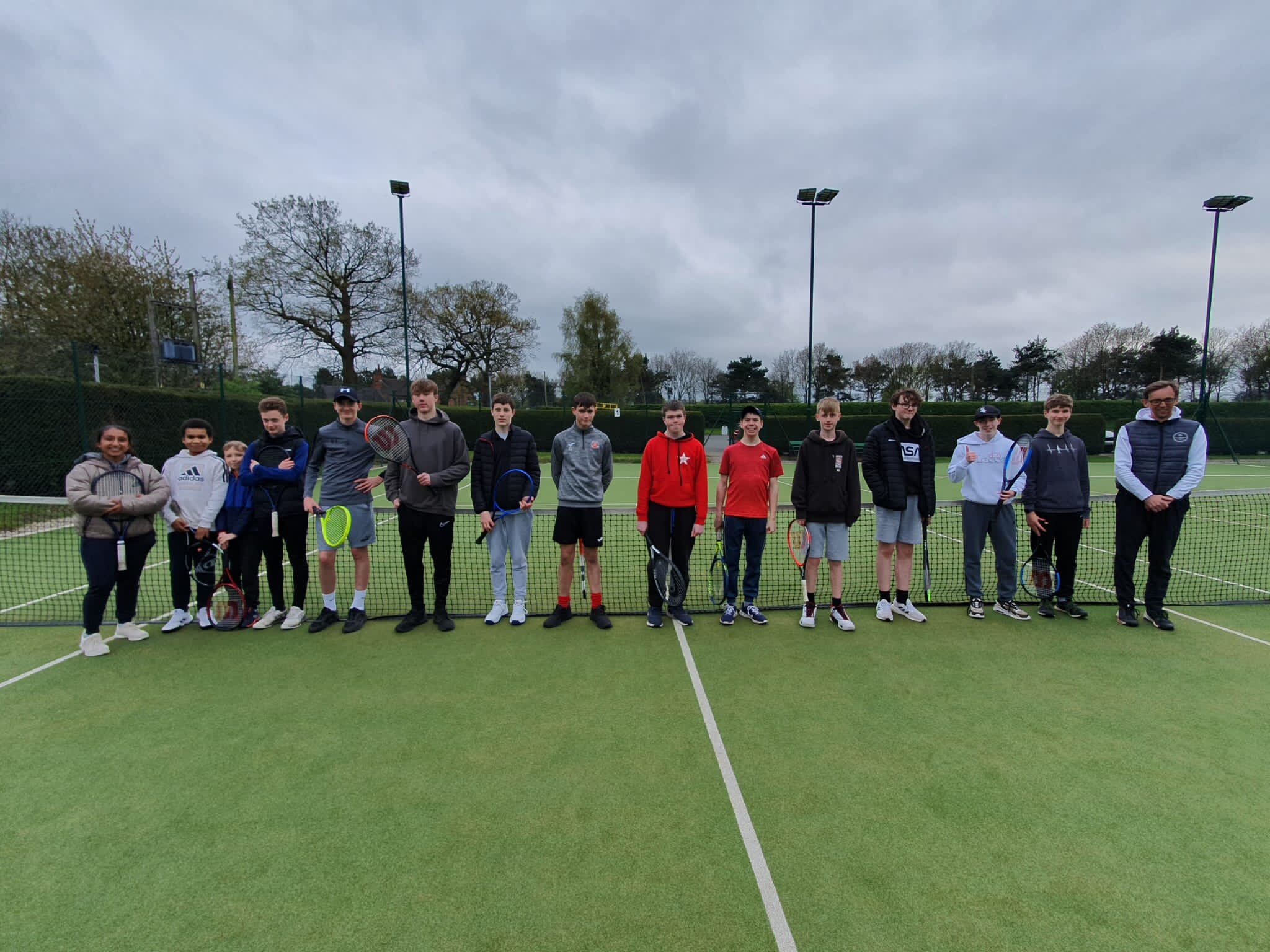 Take a look at our young leaders from last weekend. 13 new tennis leaders trained and ready to go. Keep an eye out for our leaders at our upcoming sessions. 🎾

#tennis #youngleaders #inspiring #learning #microsports