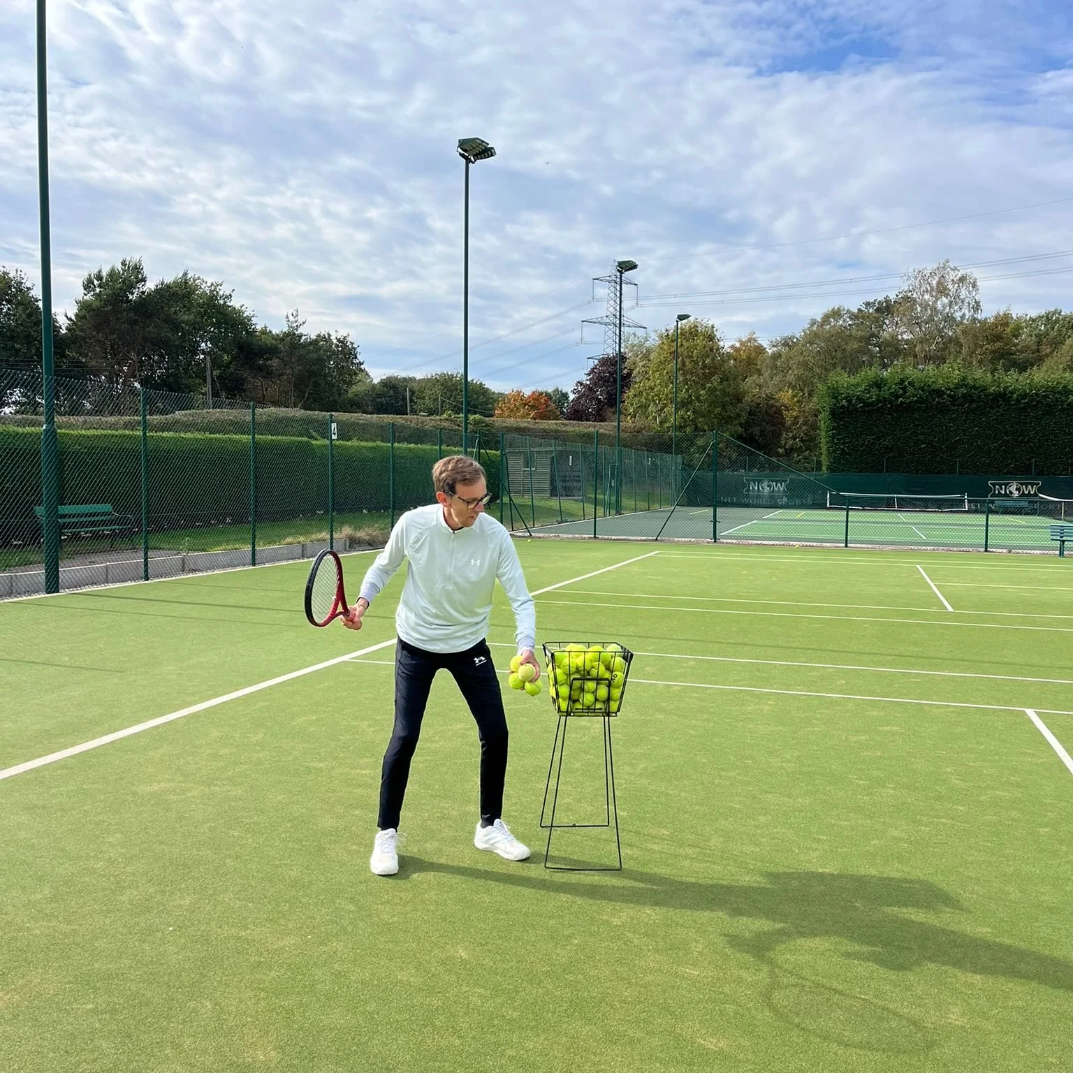 Starting the week with energy, focus, and a little bit of fun&mdash;Coach Paul sets the tone! 💥👟 

#MondayMotivation #courttime