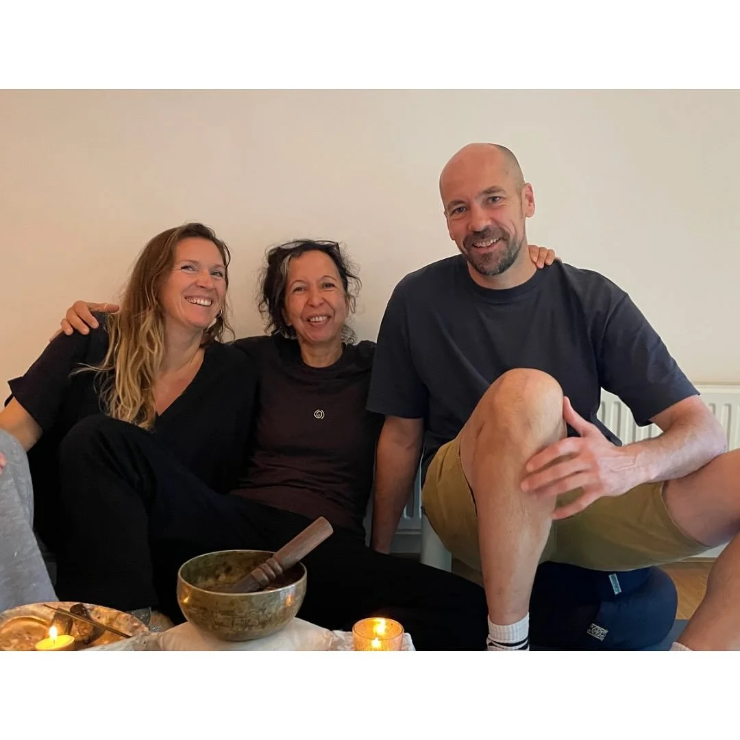 ✨The team is all set for a new adventure!

The 10th edition of our LEVEL ONE TANTRA TRAINING kicks off in an hour 

We wish our participants a beautiful, profound and wakeful journey💎
.
.
Interested in TANTRA?

Check the links in our bio
.
.
.
#tant