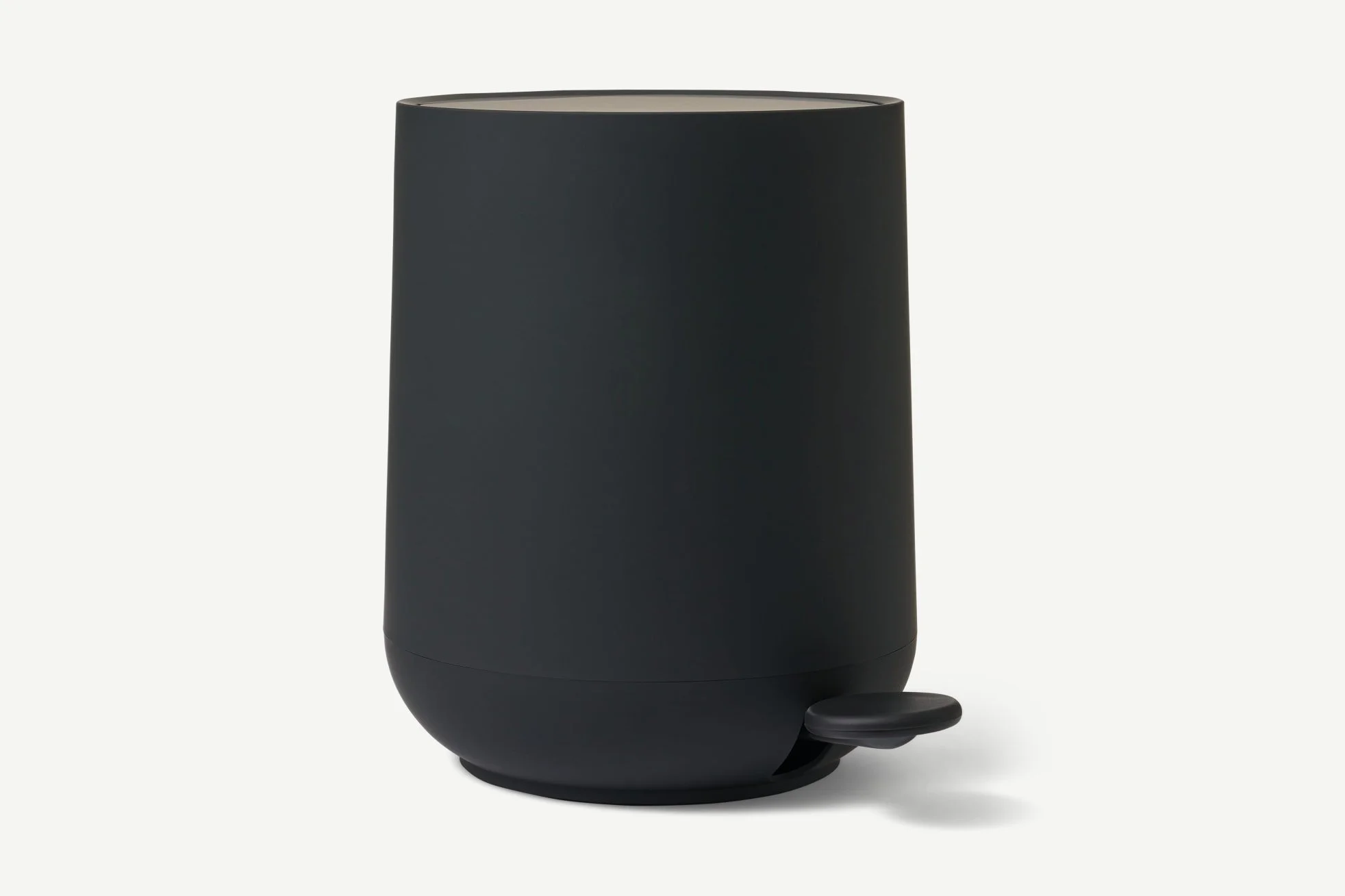 Zone_Denmark_Nova_3L_Pedal_Bin_Black.jpg