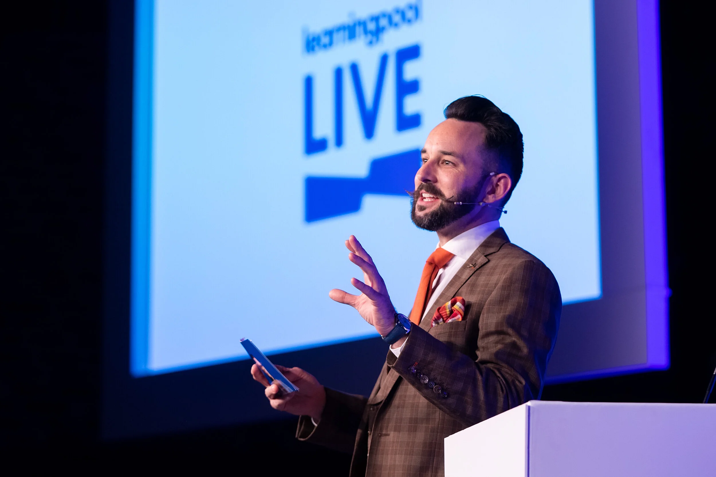 Essential Leadership: LIVE 60 Minute Masterclass