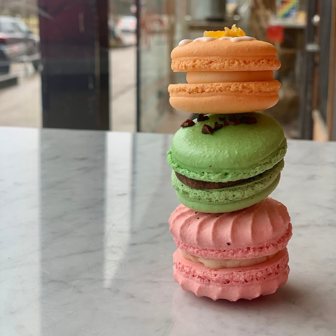 🌼🌿New Spring Macaron flavors! 🌼🌿

Apricot Orange Blossom

Mint Chip

Rose Cardamom 

Only available at Fairmount

#ontherise #artisan #bread #artisanbread #cleveland #bakery #clevelandbakery #pastries #bbga #eatlocalohio #clefood #eatlocalcle