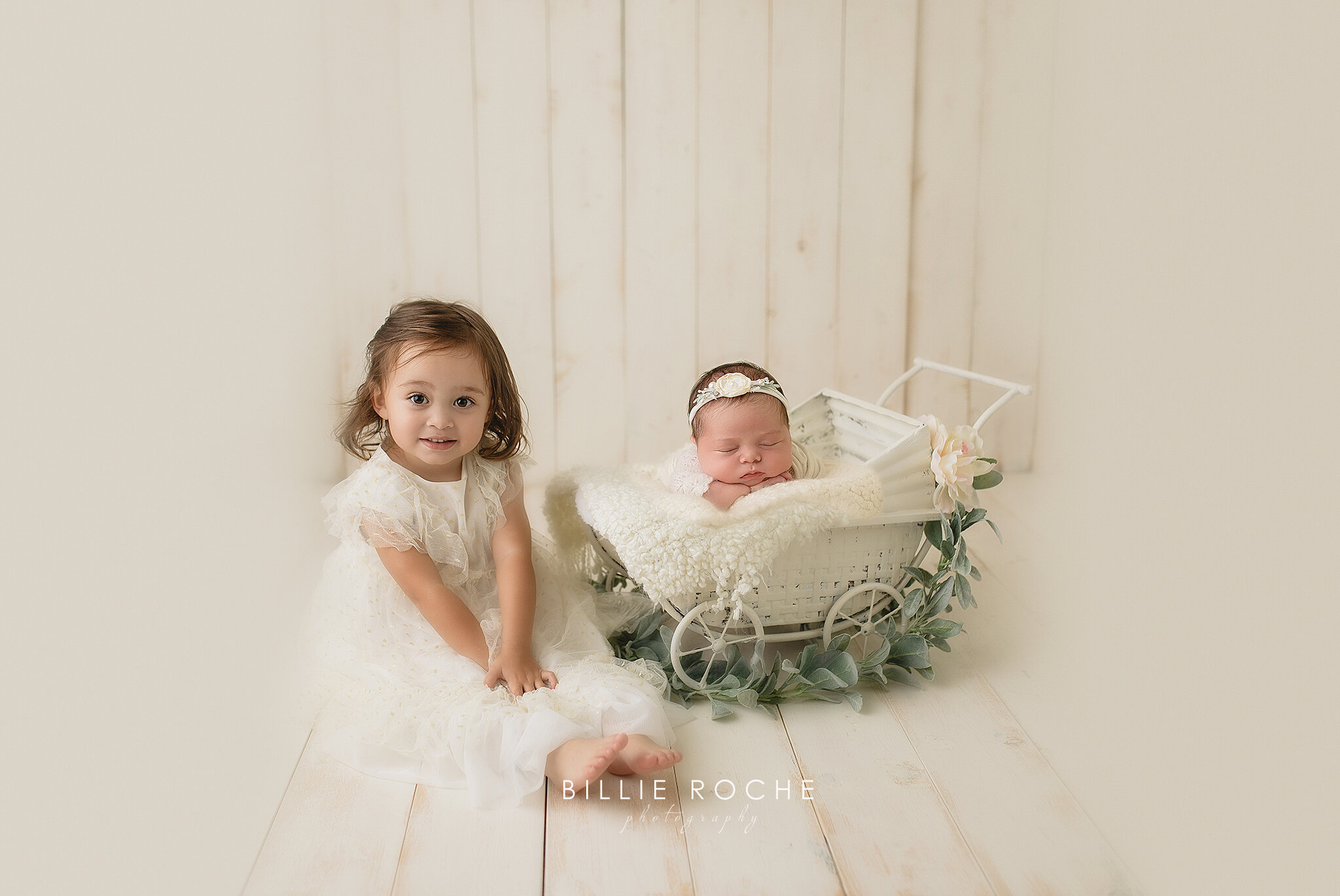 Parent & Sibling Poses {Houston Newborn Photographer}
