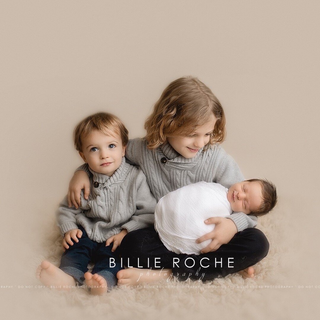 Sibling love! 

For inquiries, email is the best way to reach me. Link in bio!

https://www.billierochephotography.com
#houstonnewbornphotographer #houstonnewbornphotographers #fulshearnewbornstudio #houstonbabyphotos #houstonnewbornphotos #houstonne