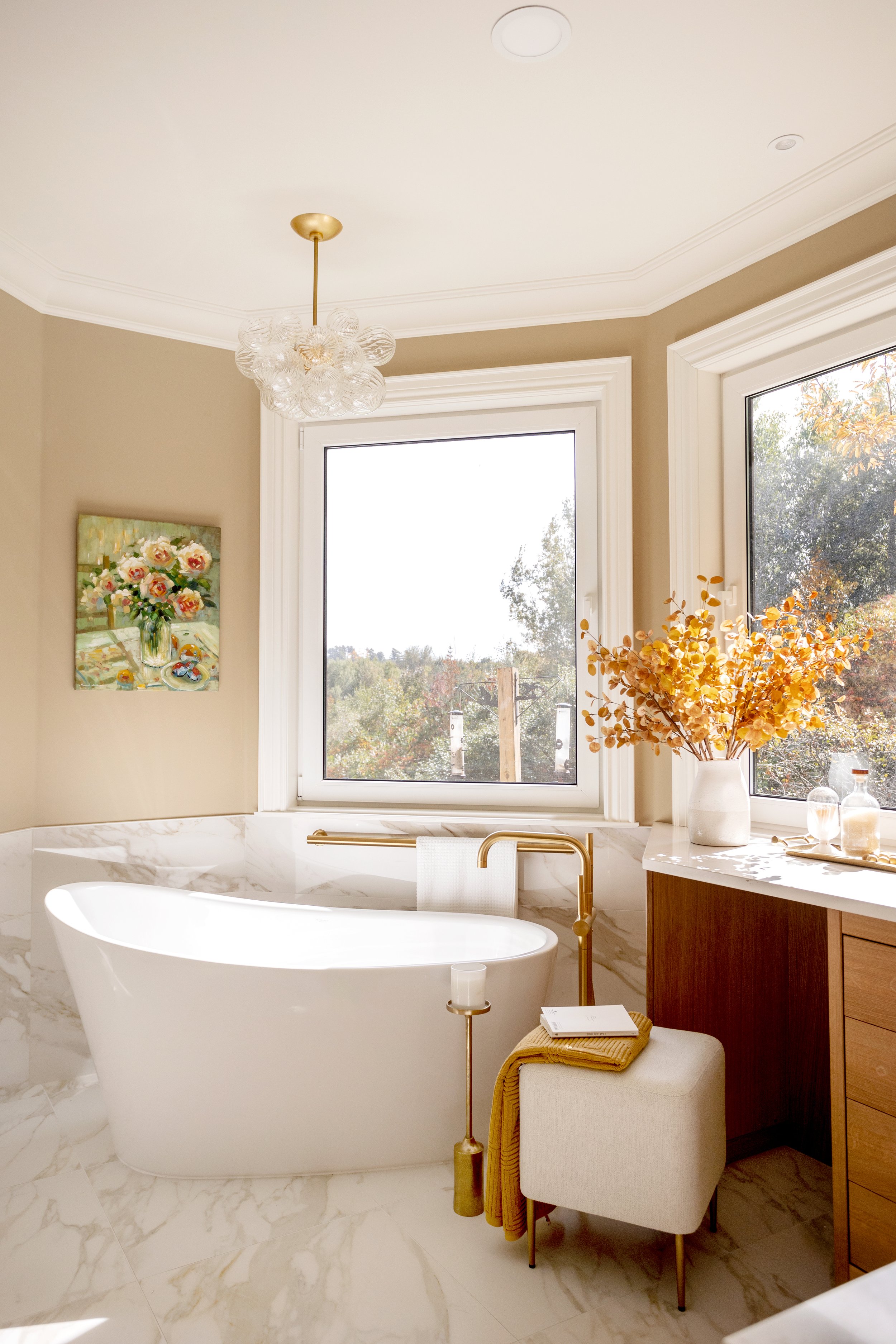 tub details