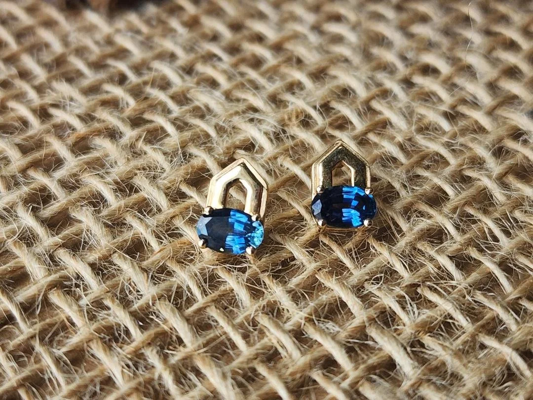 14k Yellow Gold Montana Sapphire Geometric Earrings