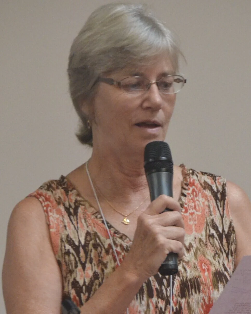 Margaret Carlson, First VP:  Programs, introduces Wanchi Huang and Tom Lindsay