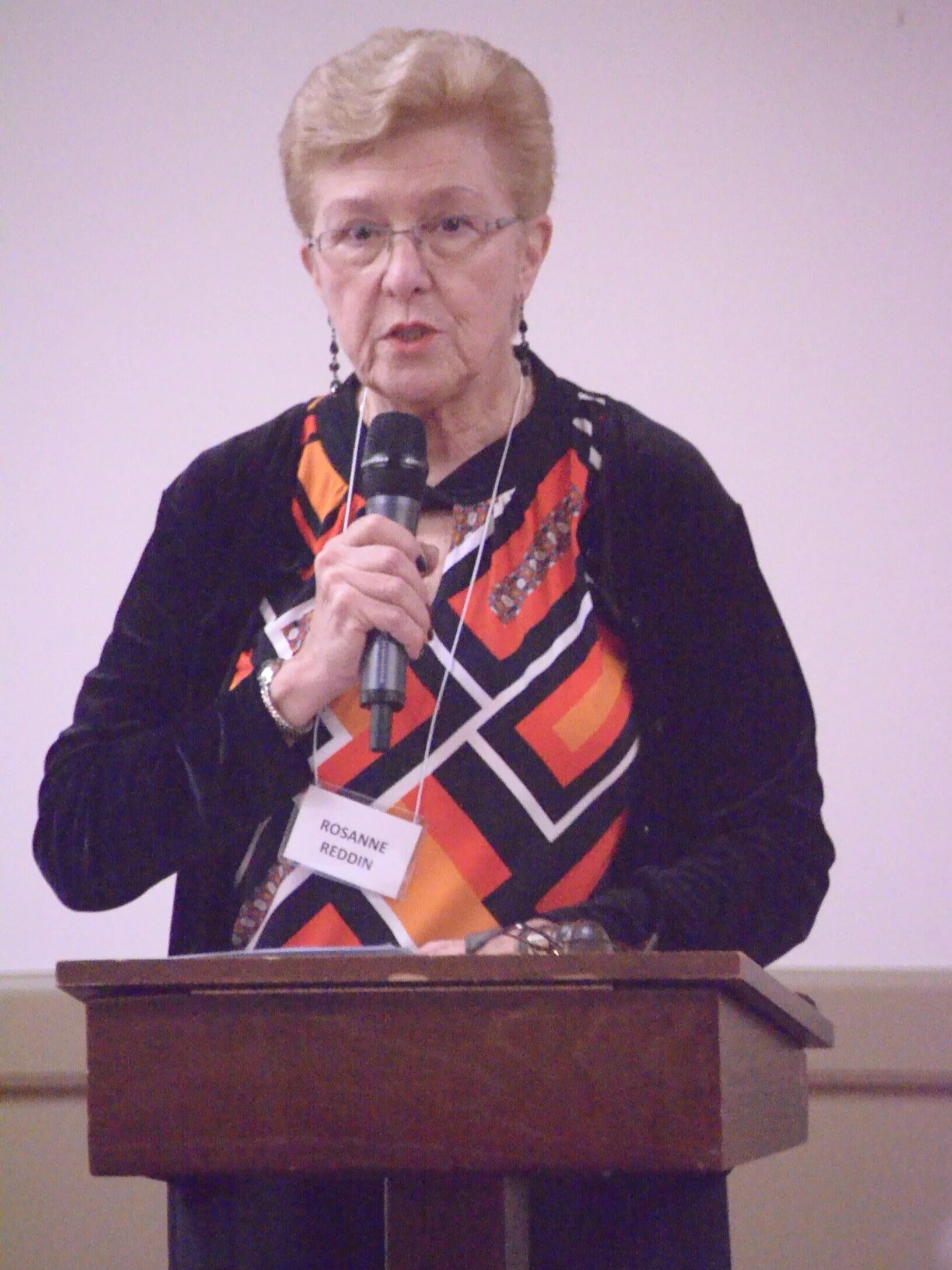Feb 17th Monthly Meeting:  Rosanne Reddin, President, welcomes WMC members and guests