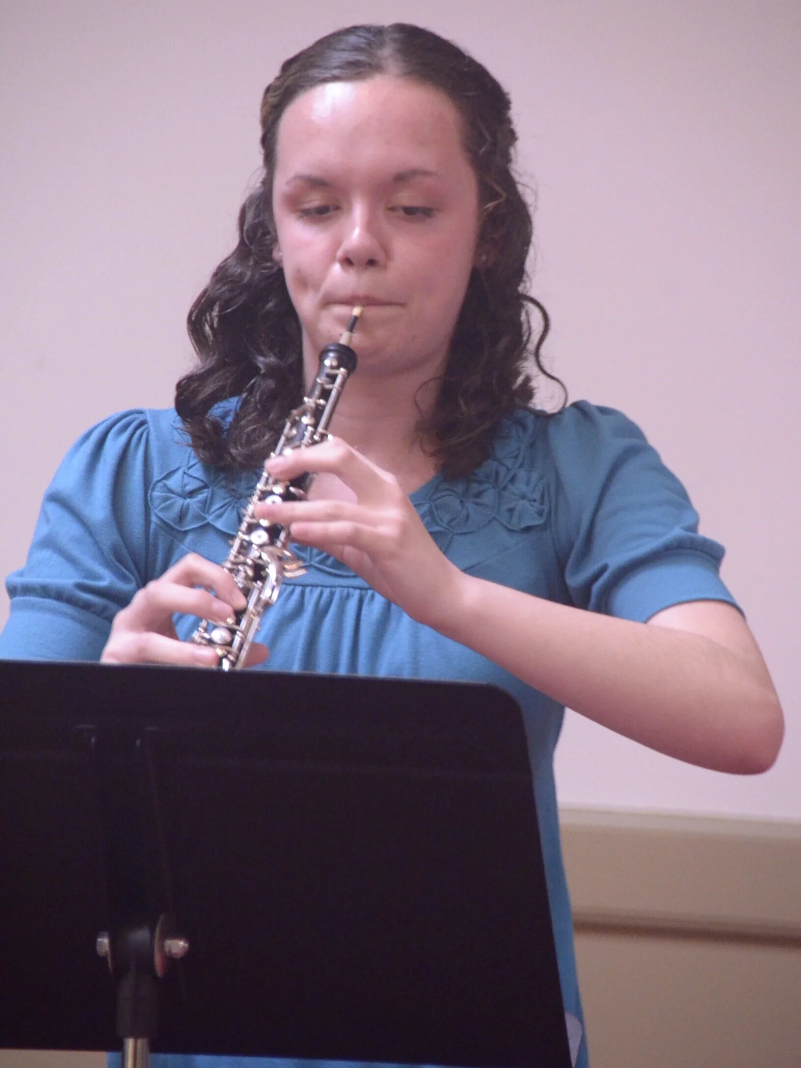 Sr. D.:  Eliza Geer, oboe; Honorable Mention and Encouragement Award of $300
