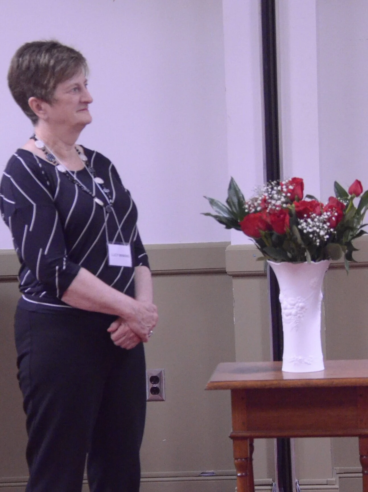 Lucy Manning, GIA Chair, assists with installation of 2017-2018 Officers