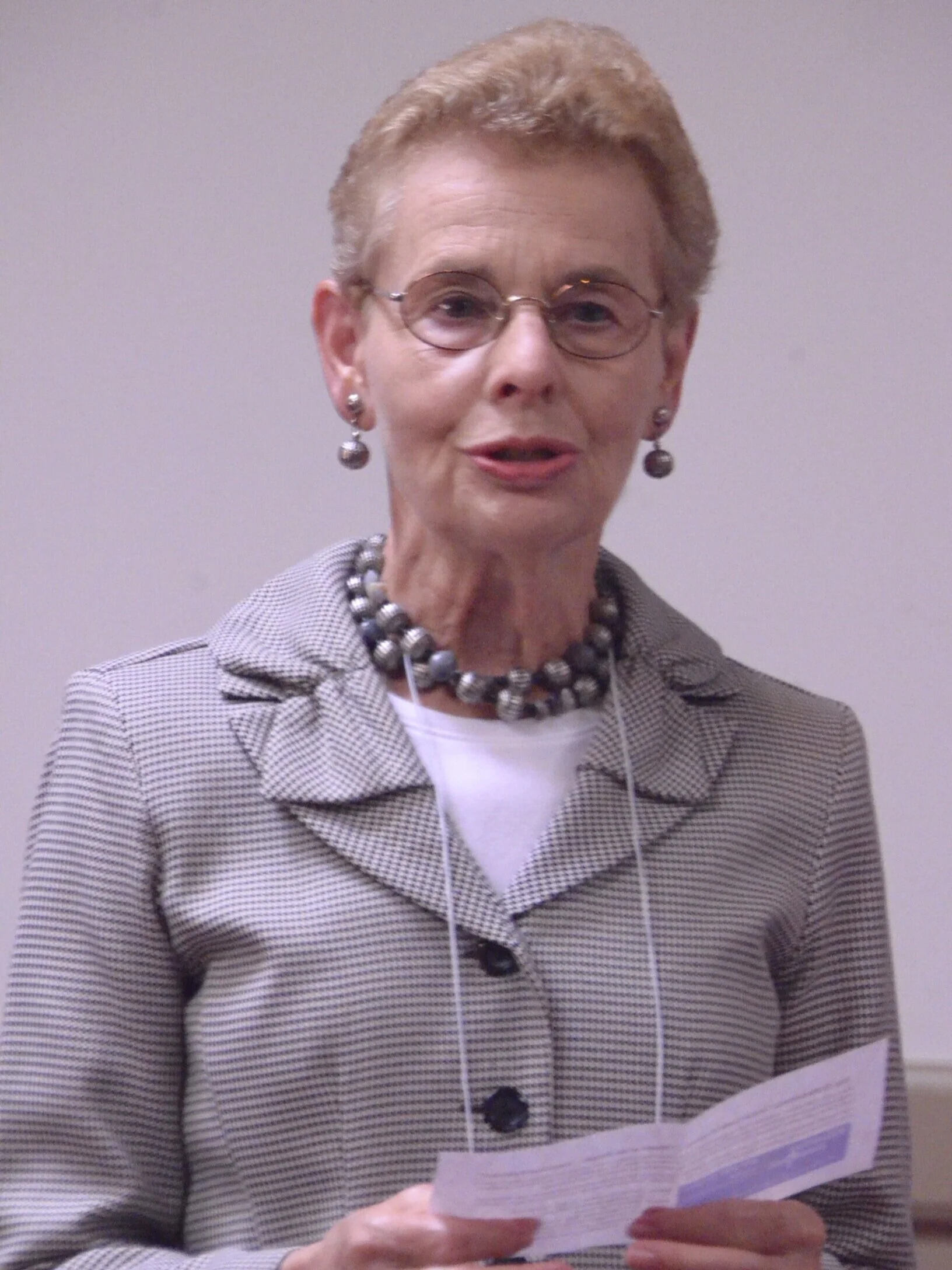 Linda Baker invites members to attend WCG fall concert