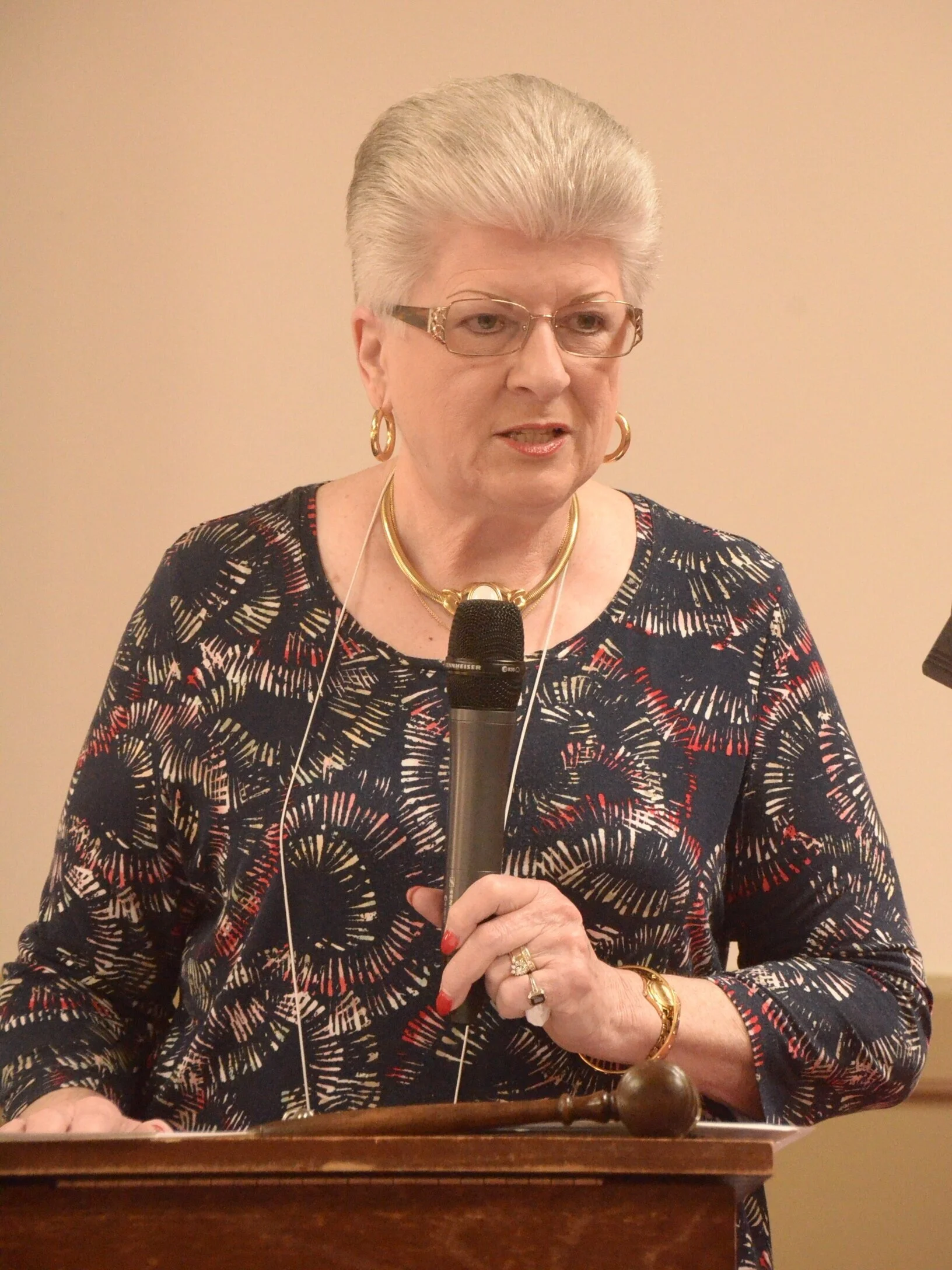April 19th Monthly Meeting; Donna Herman, President, welcomes members and guests