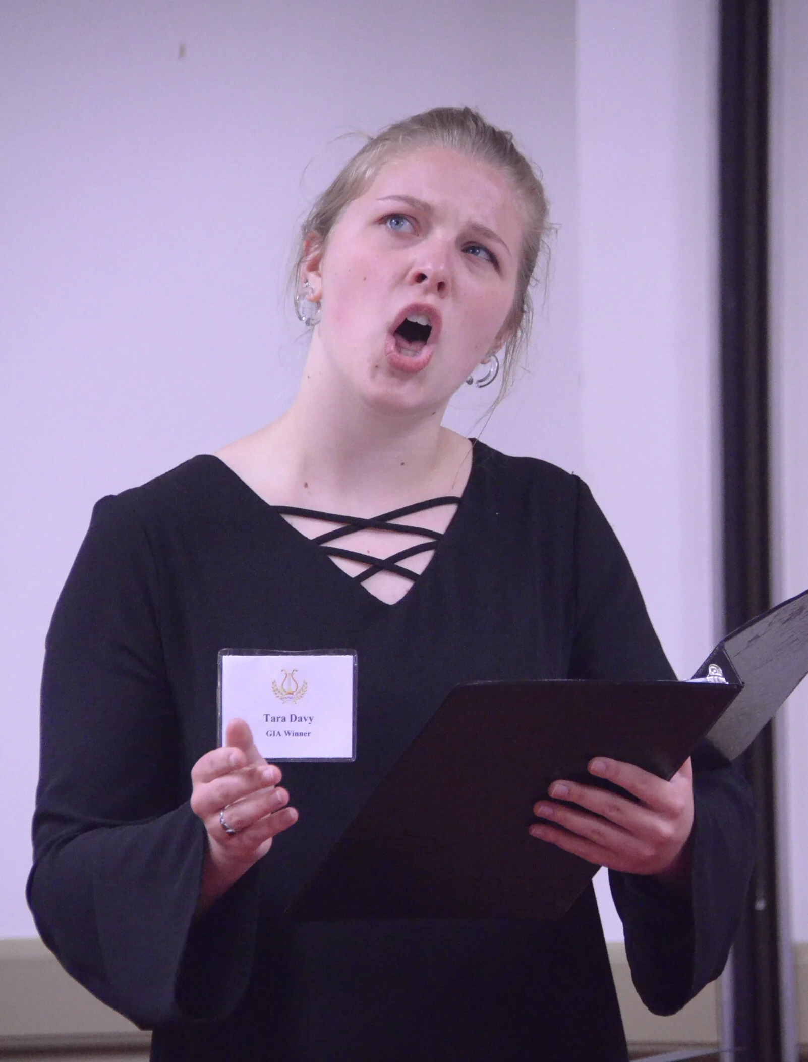 Sr. D.: Tara Davy, voice; Honorable Mention and Encouragement Award of $300