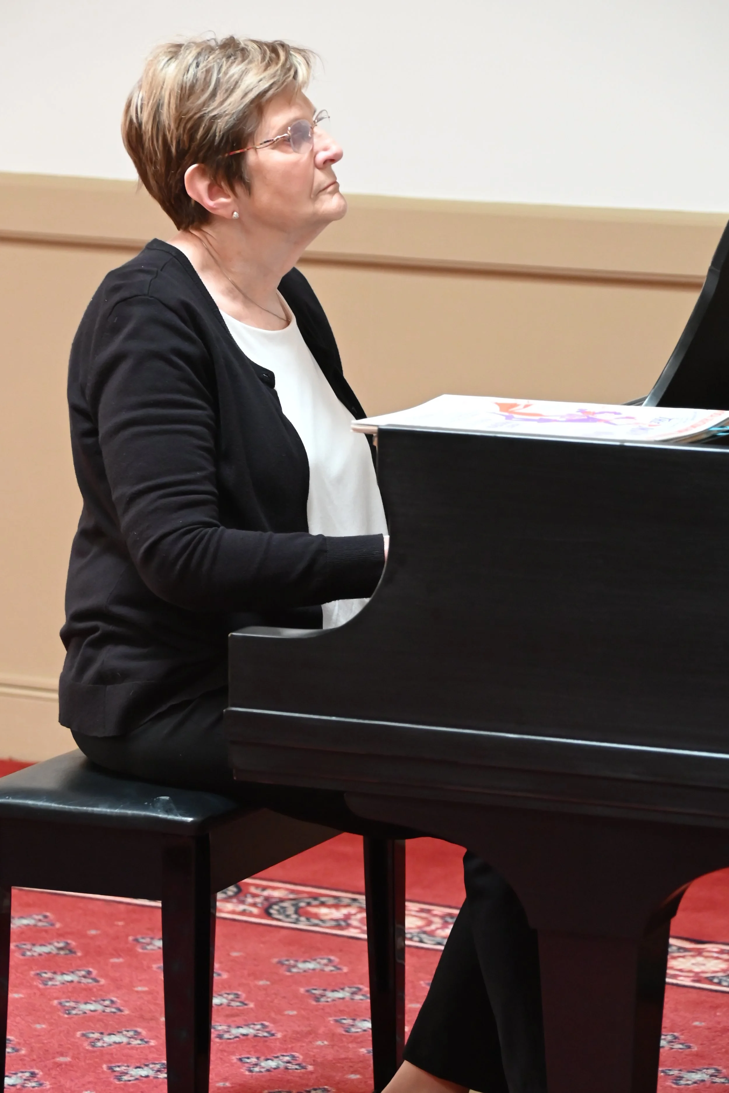 April 20th: Barbara Stahl entertains prior to start of meeting