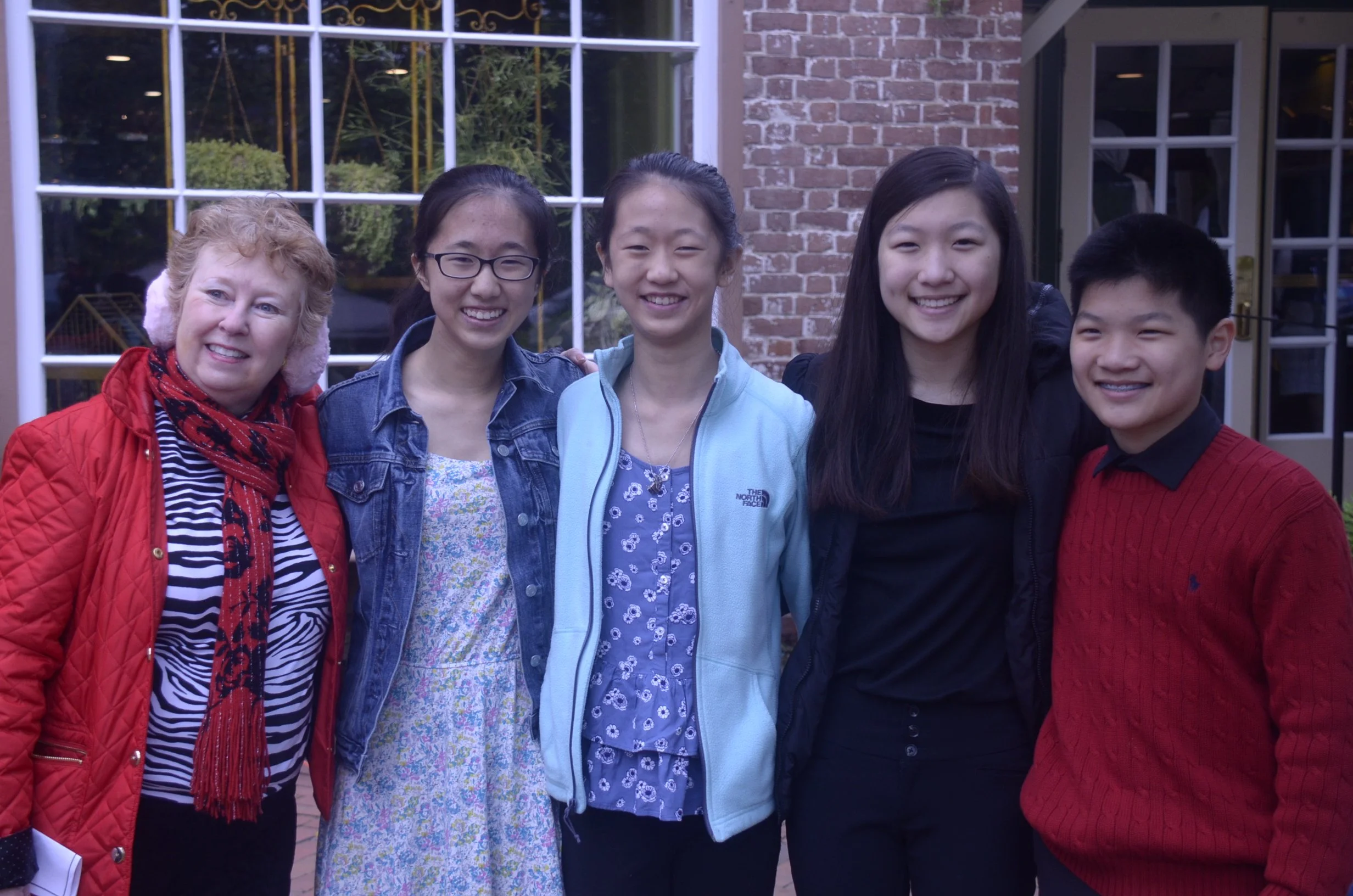 Colleen Ferguson, SB Com; Samantha and Anna; Anna and Caleb