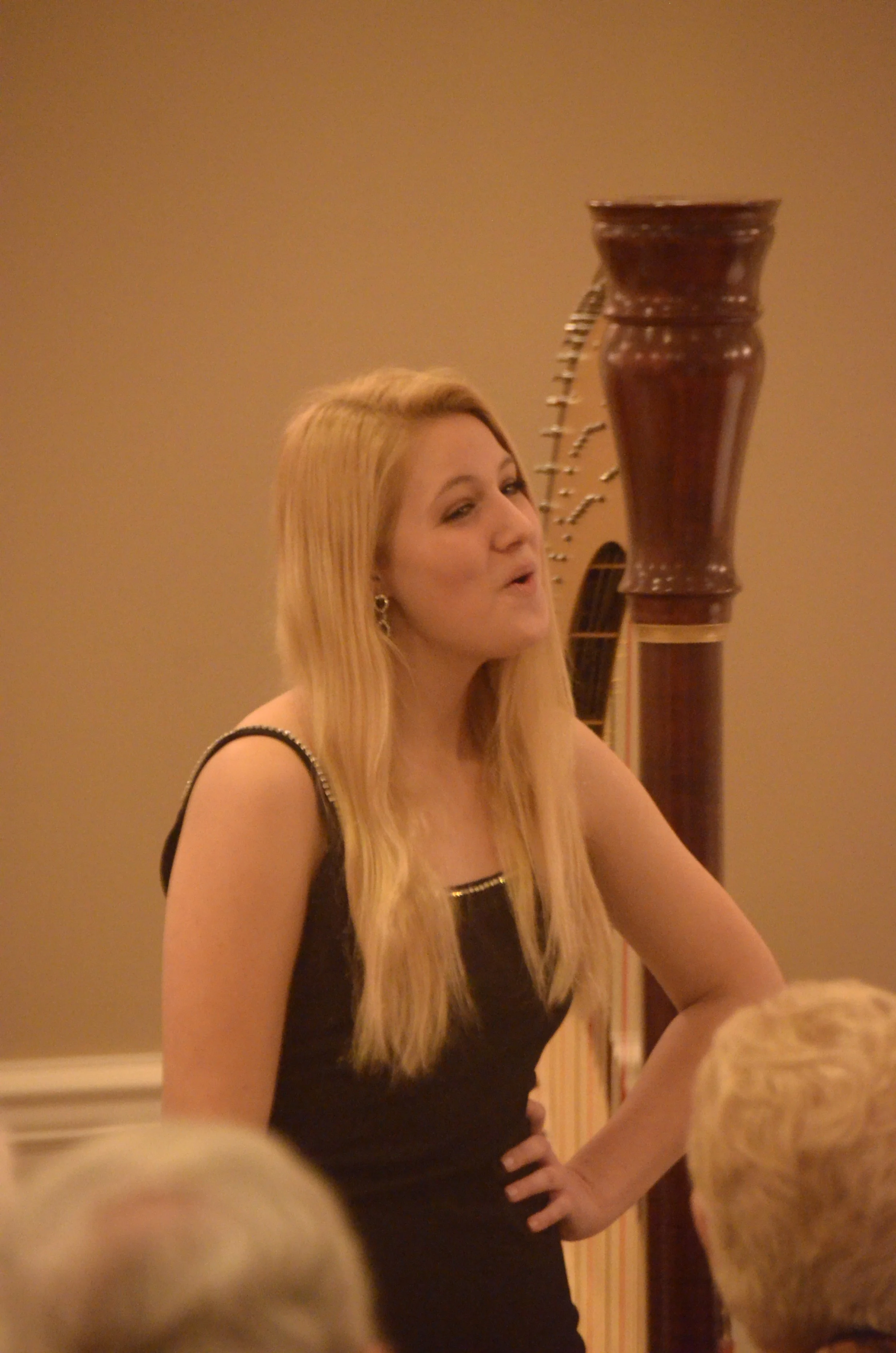 Elizabeth Gallant, Vocalist