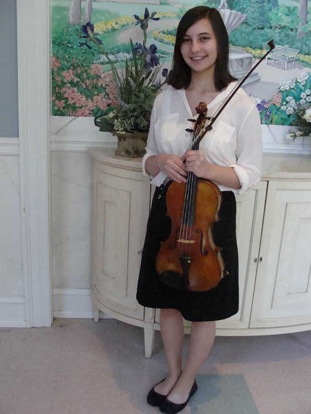 Sr. D.:  Hannah Ceriani, Viola; Honorable Mention and Encouragement Award of $300