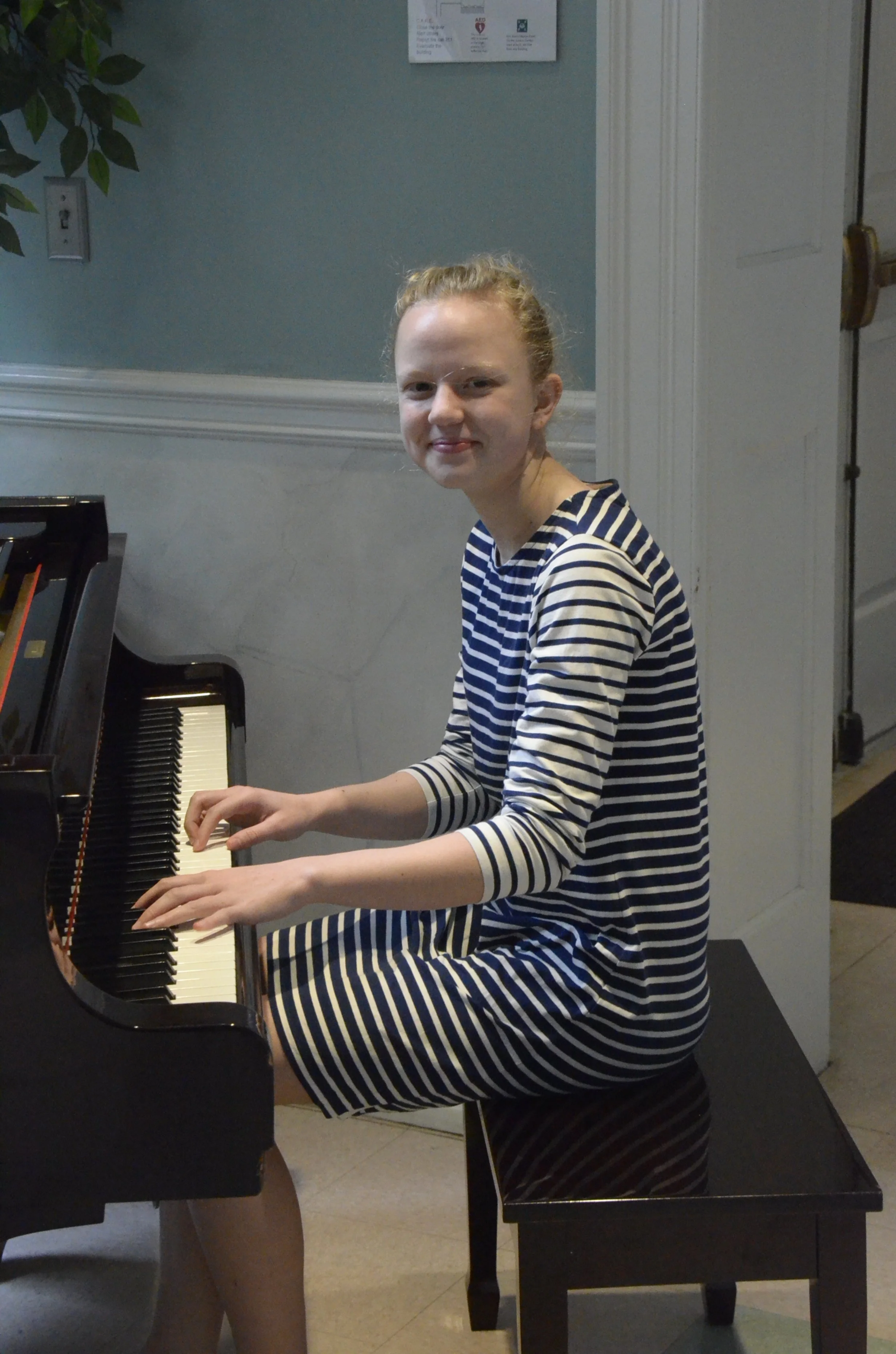 Sr. D.:  Madelyn Hicks, Piano; Second Prize, Musical Achievement Award of $1000
