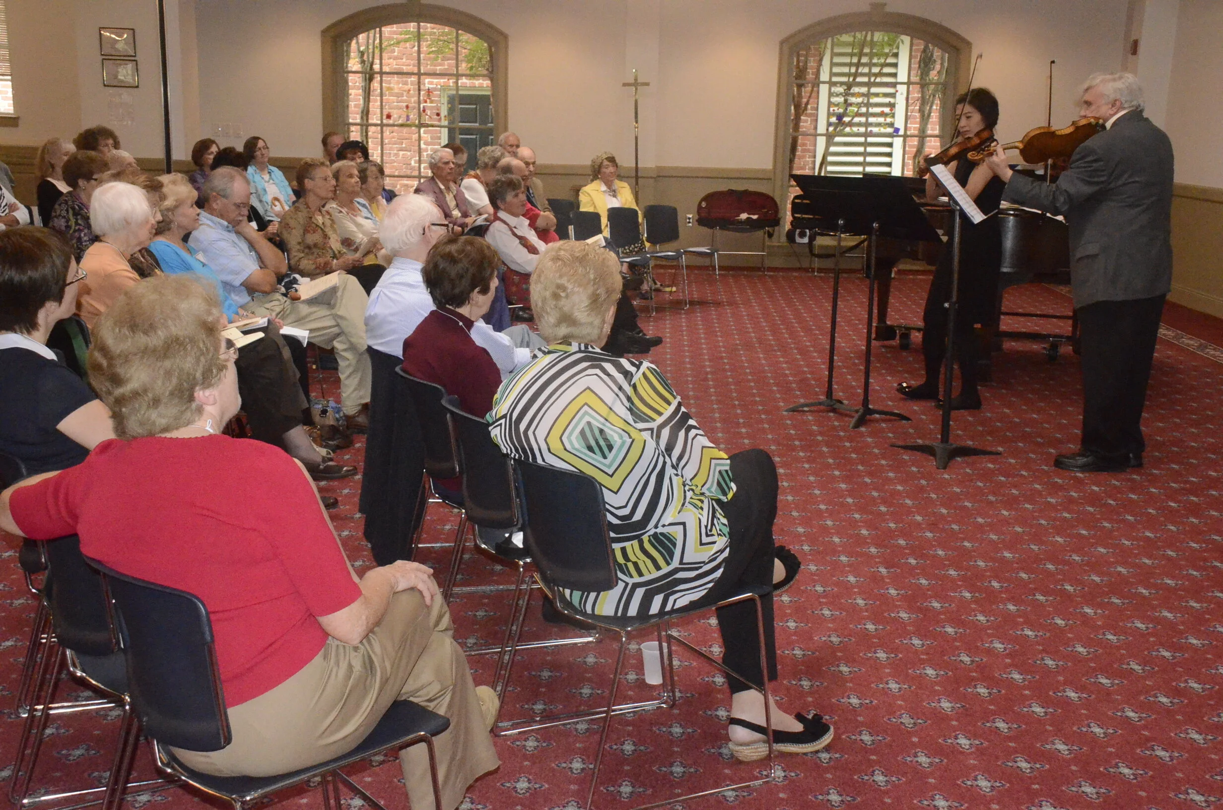 WMC members and guests enjoy the performance