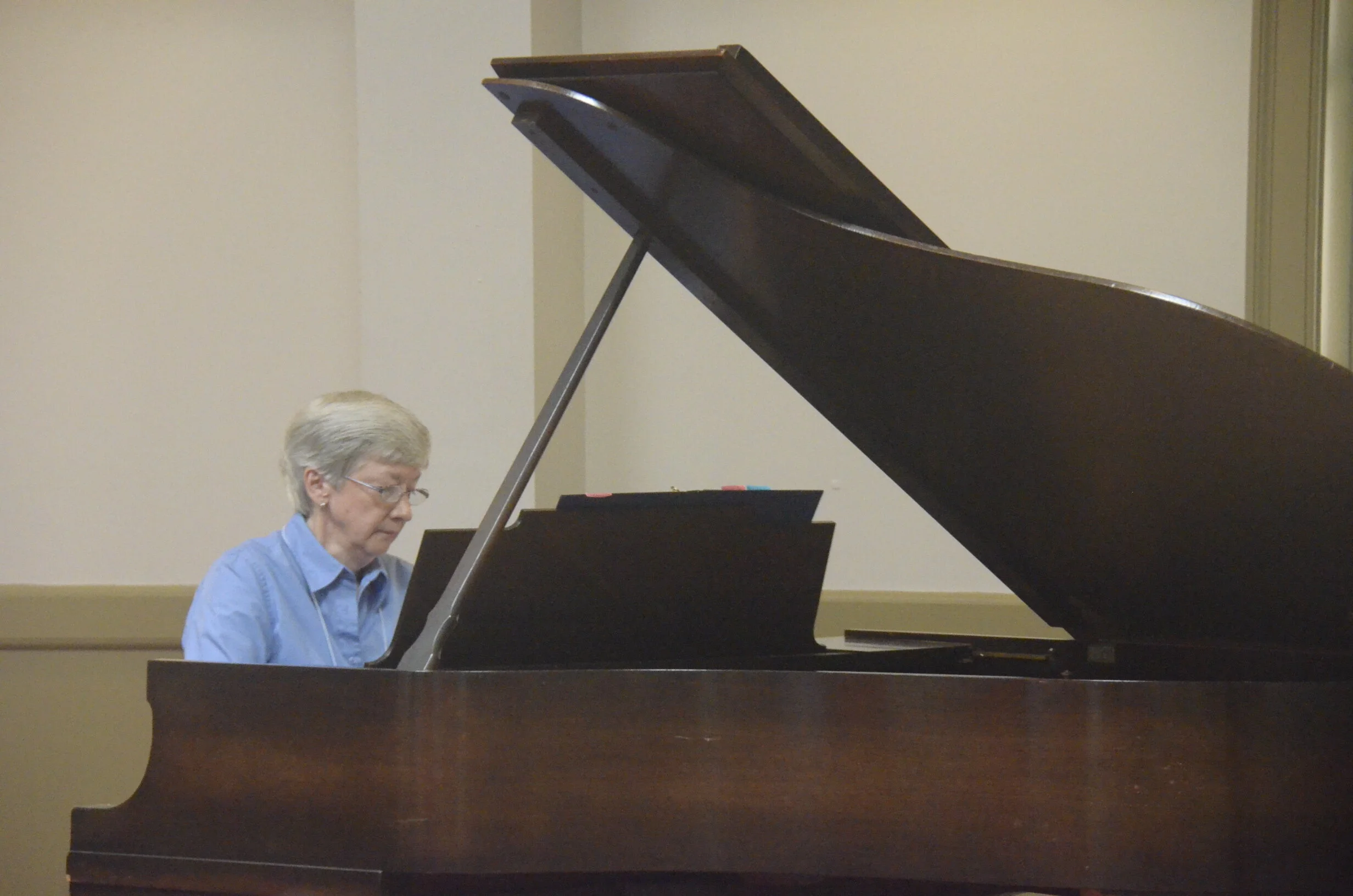 Nocturne, Op. 27, No. 2, by F. Chopin; performed by Jane Alcorn, WMC member