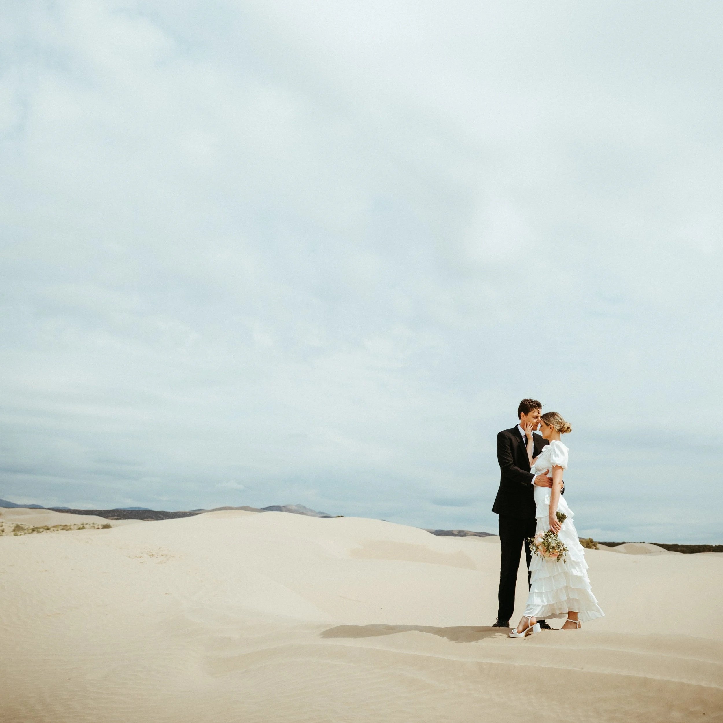 Getting Married at the Little Sahara Sand Dunes In Utah Is Otherworldly