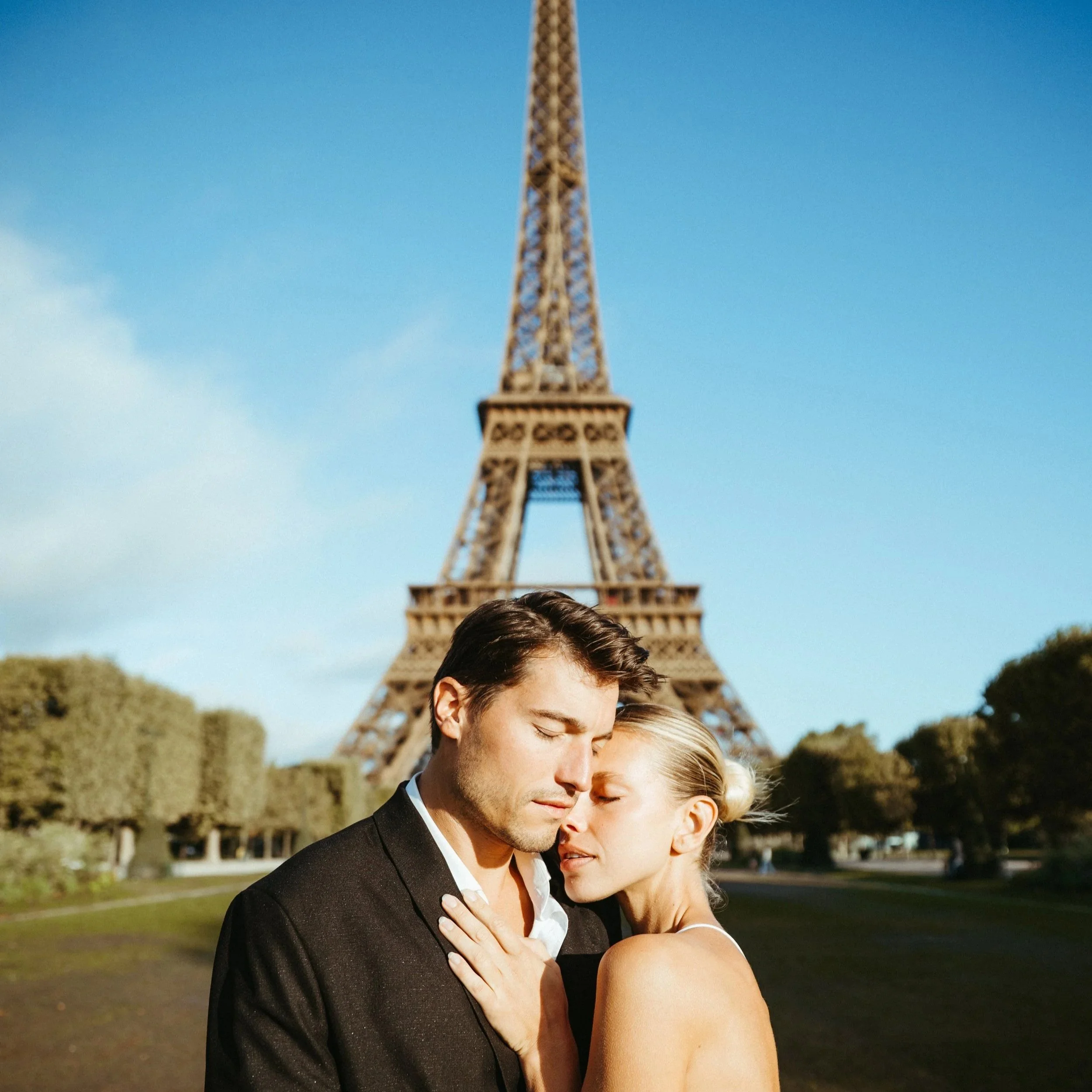 Why Eloping in Paris, France is the Ultimate Romantic Experience