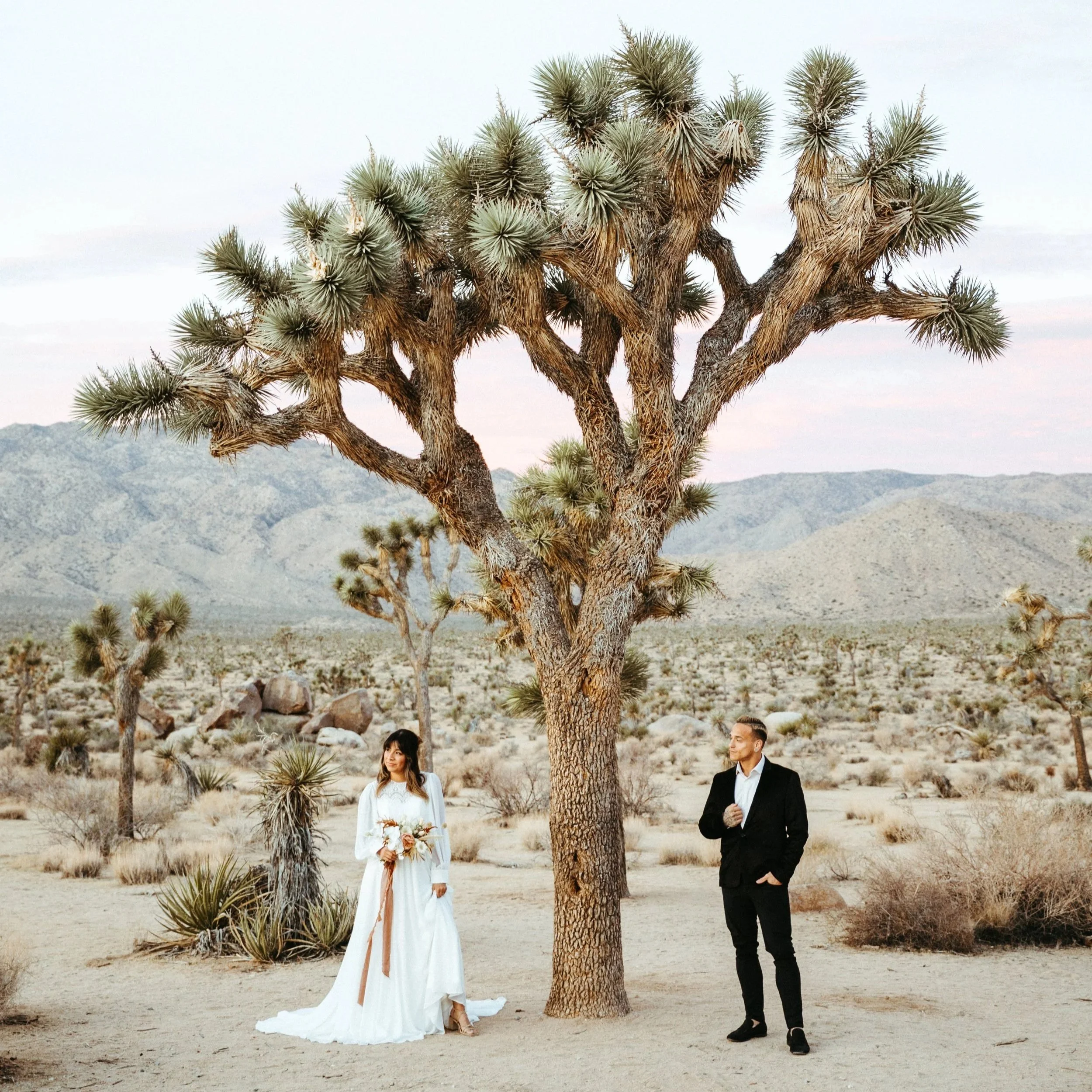 What to Expect When Hiring a Destination Wedding Photographer