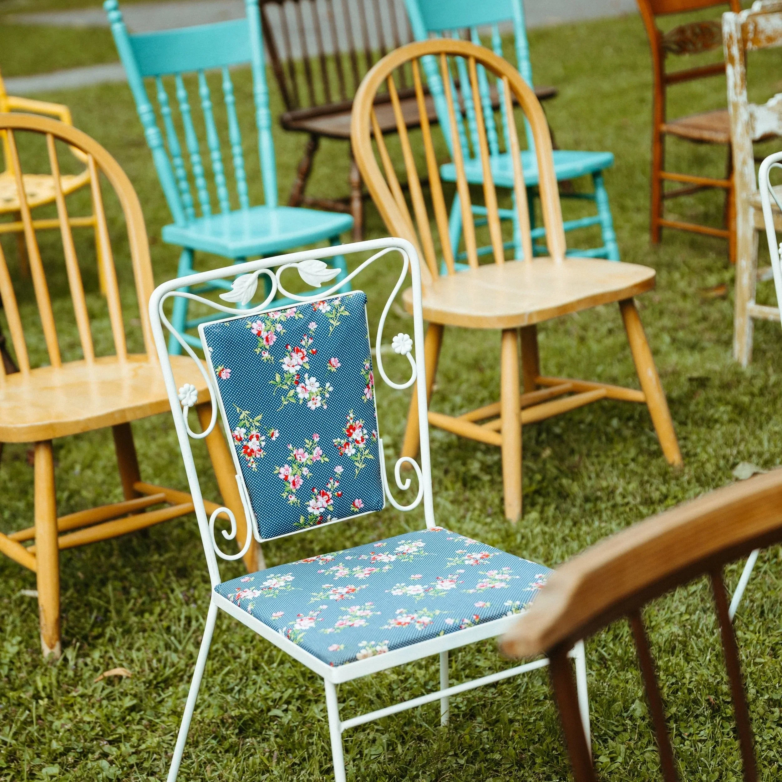 Thrifting Wedding Decor is 100% the Move in 2026