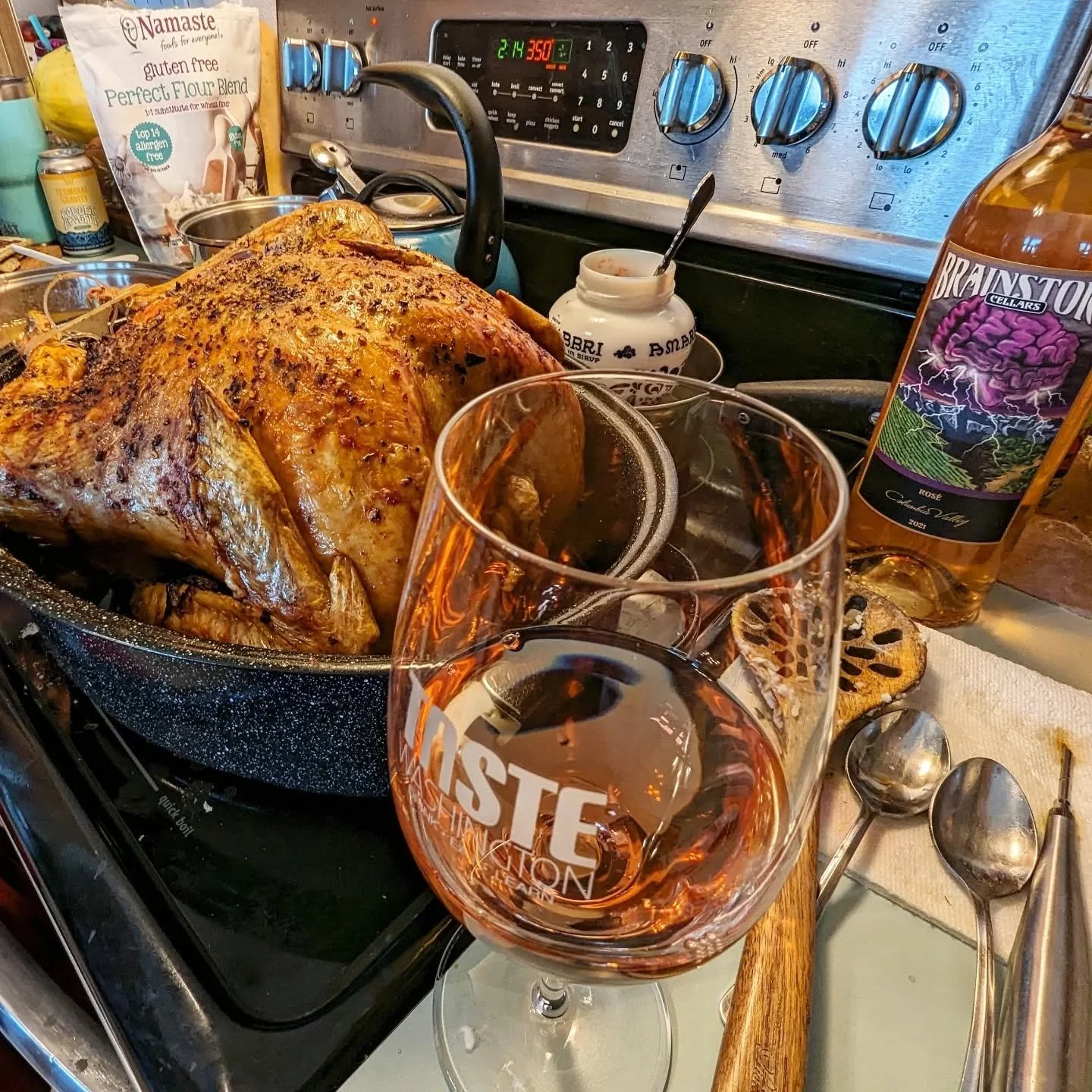 Not to freak you out but you need to get your wine planned for Thanksgiving like right now! ⏰
.
Our 🧠⛈️ Ros&eacute; is a great option! And you can buy it by the bottle or 1.5L bag-in-box🧃! If you are looking for a Sauvy B that holds up to big Thank