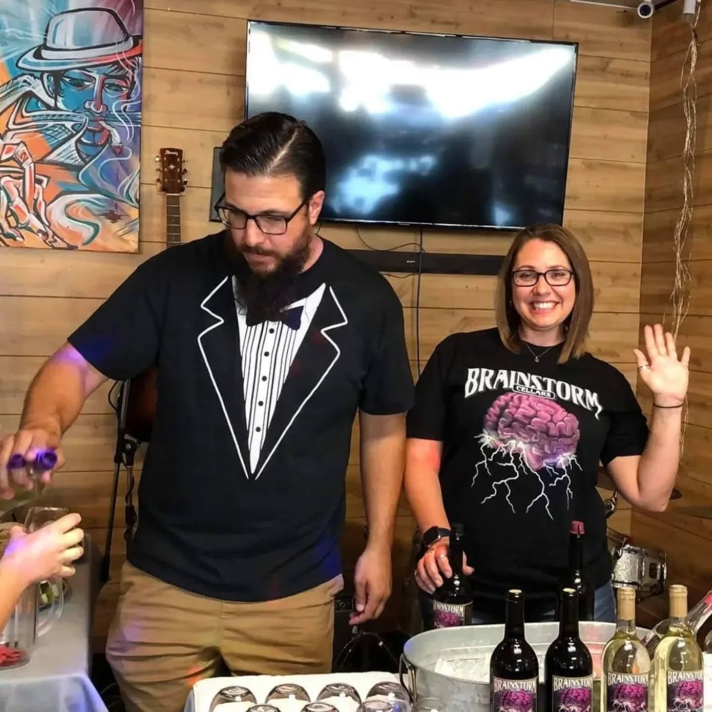 It is National Wine Day!! 🧠⛈️ What an awesome coincidence that this year it falls on a holiday weekend. An extra day off to celebrate with family &amp; friends over a couple bottles of wine. 
Shout out to our family &amp; friends, without them we wo