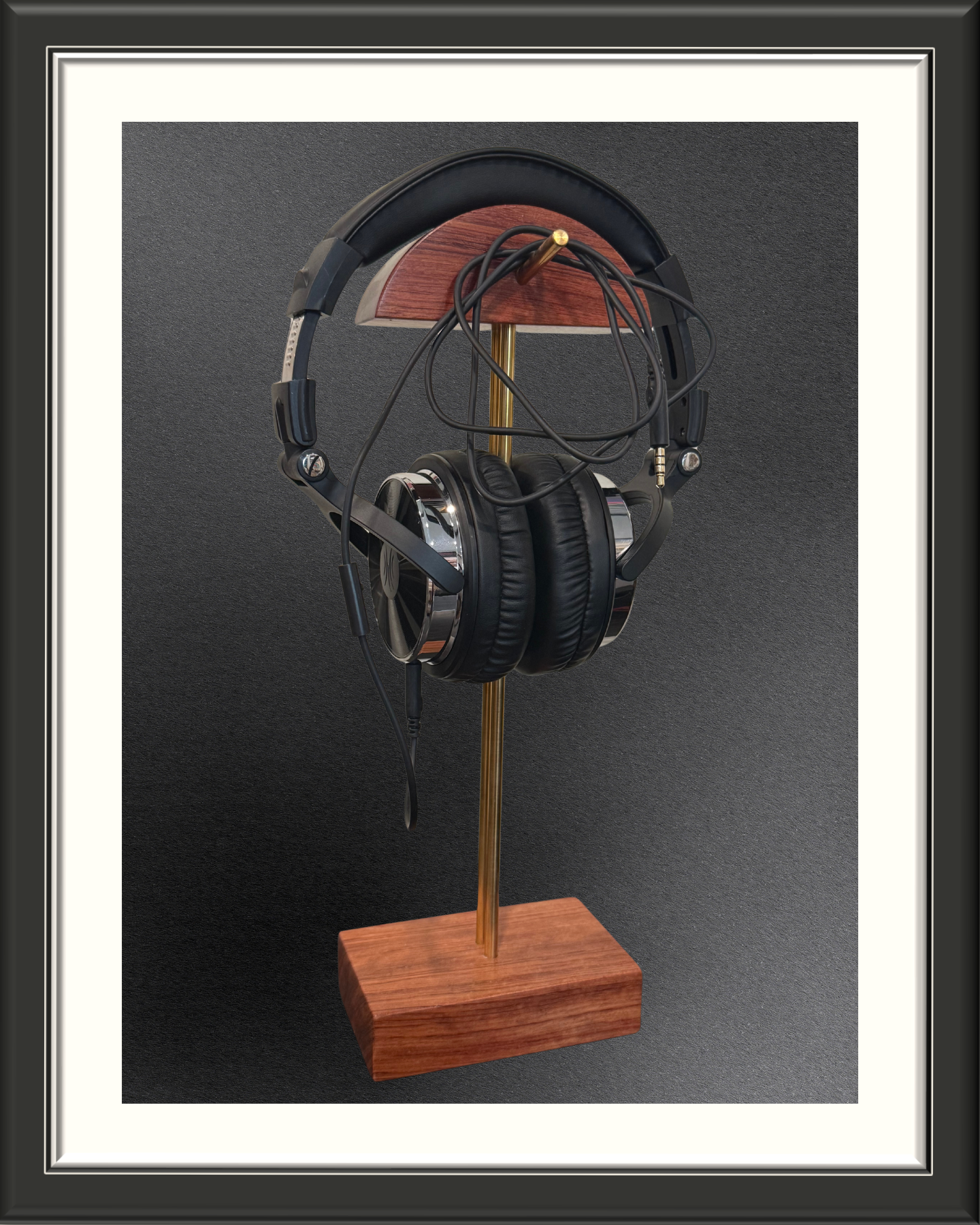 StandHeadphone_ForSale_bubingaback_headphones.png