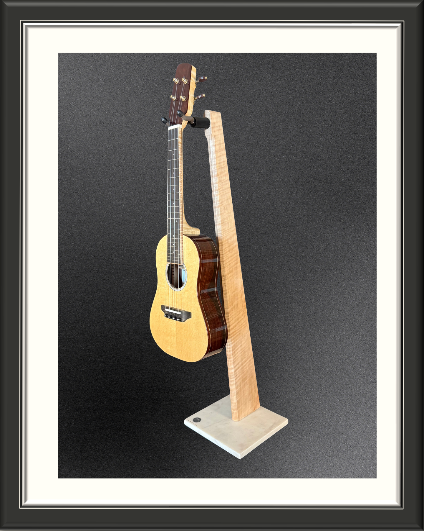 MachMachines Marble and Maple Ukulele Stand