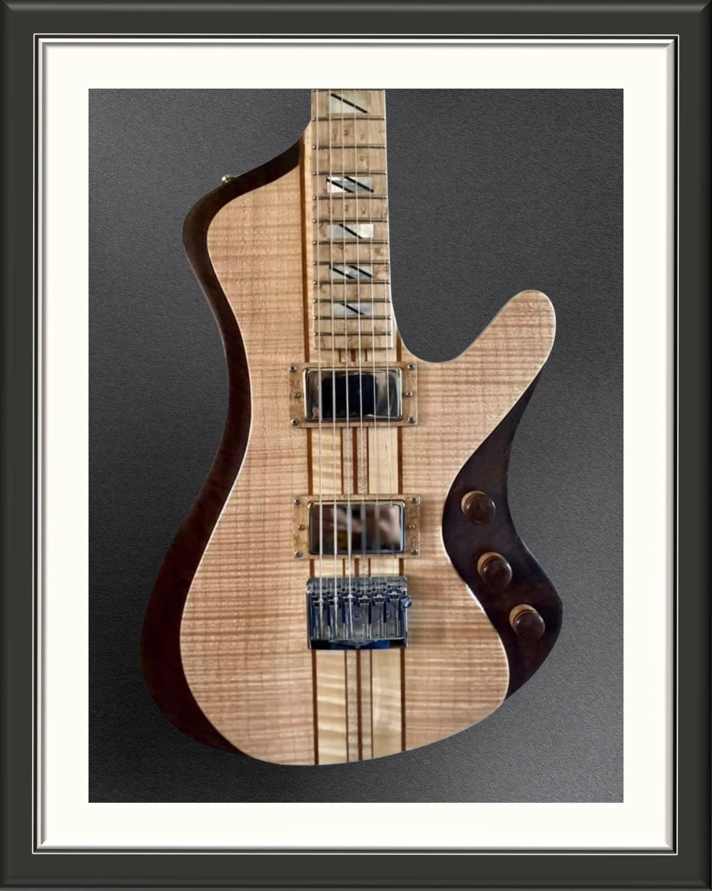 MachMachines El Cunado Custom Electric Guitar_front body