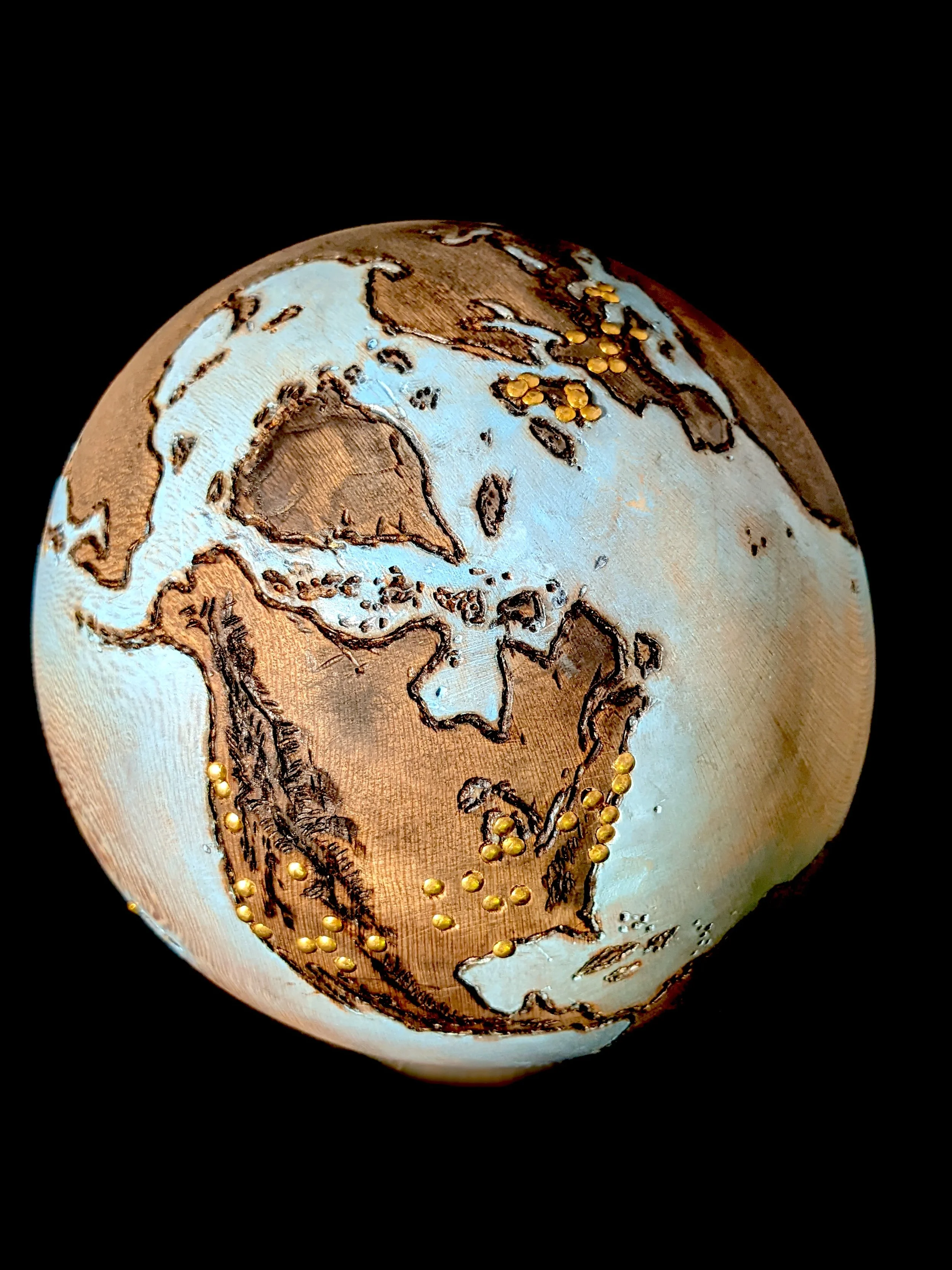 Alec globe2.jpg